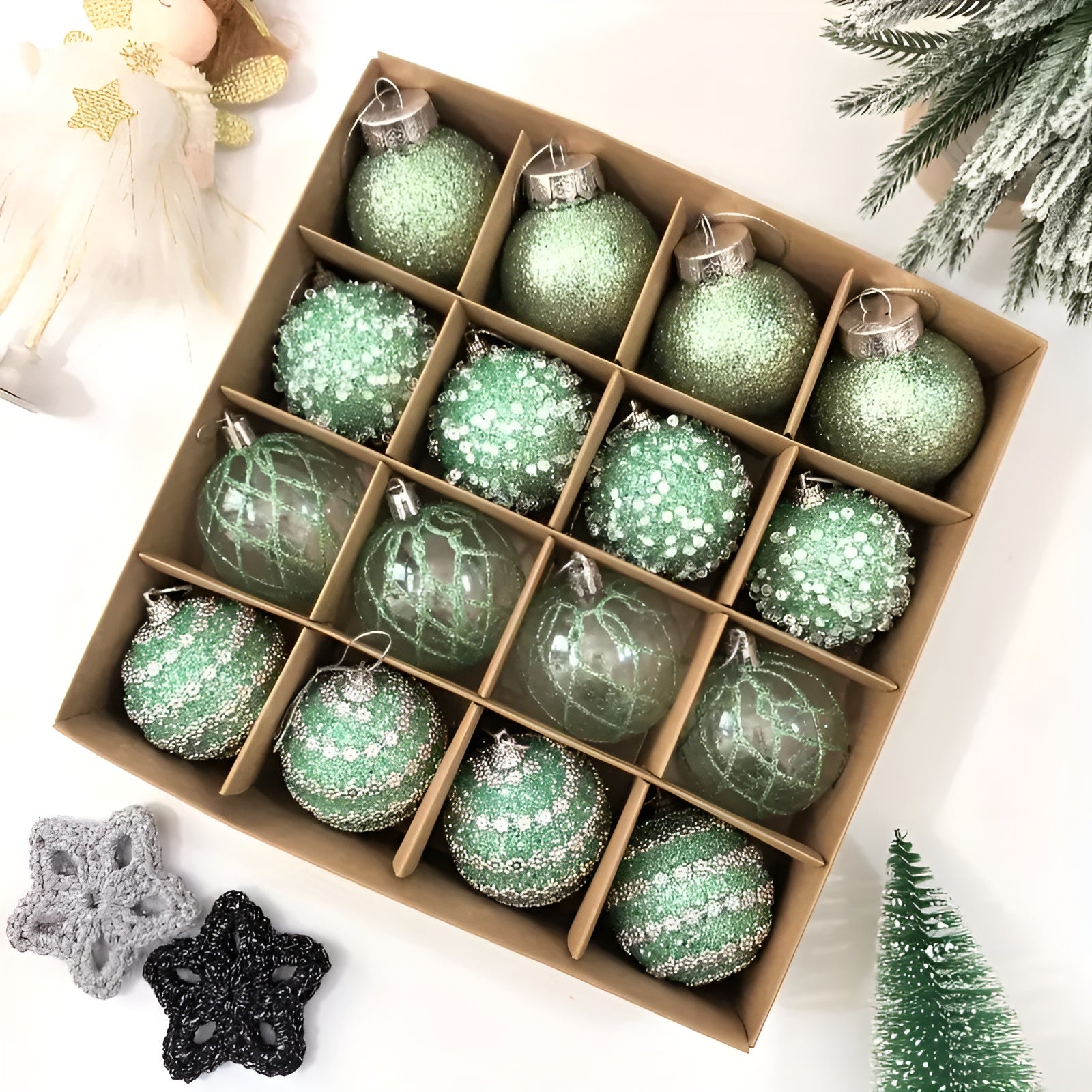 Weihnachtskugeln Set (16 Stück, Ø 6 cm) – Elegante Kugeln in Champagner | Perfekt für Weihnachtsbaum