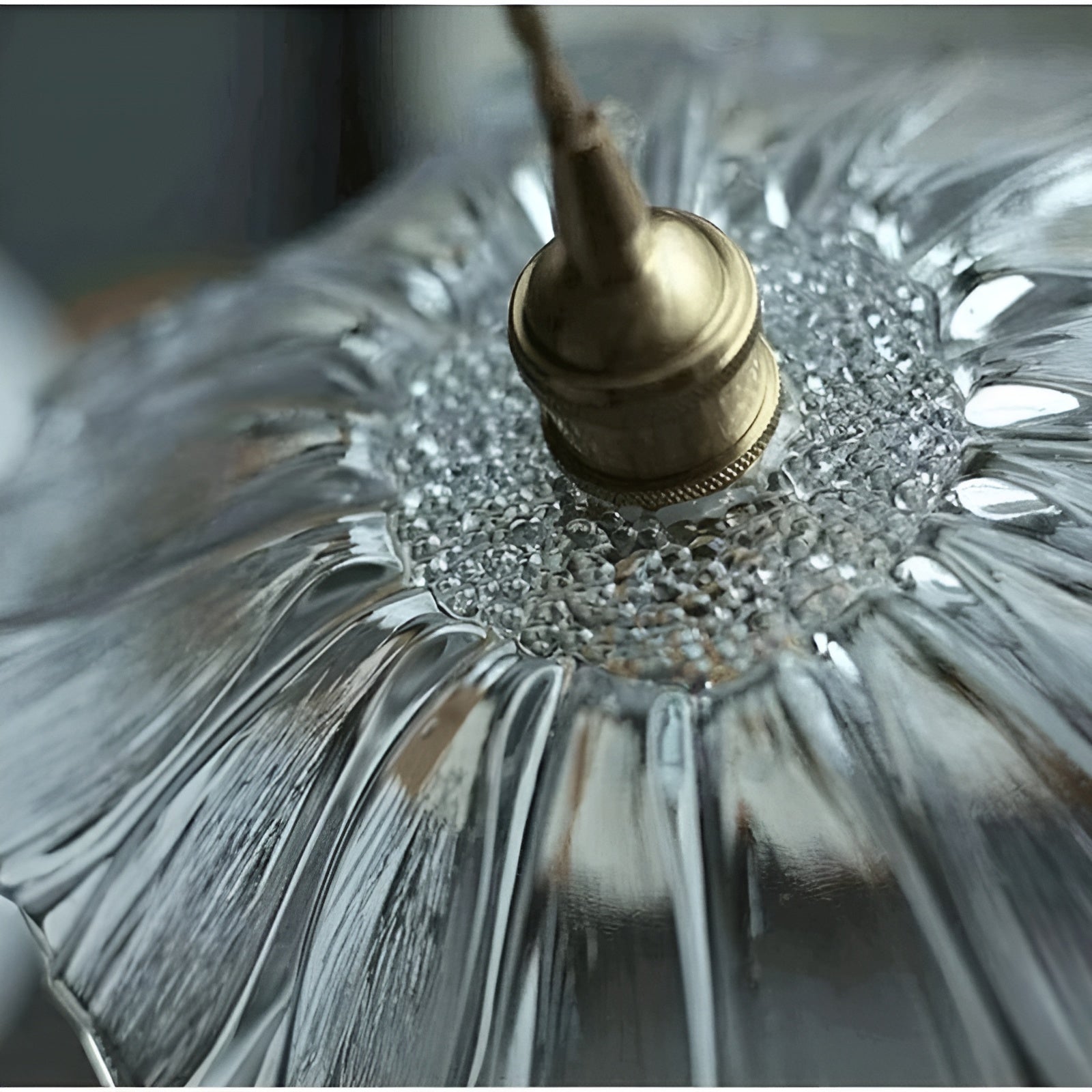 Hängelampe mit Blumenmotiv – Warmes Licht & stilvolles Design | Für Ihr Zuhause