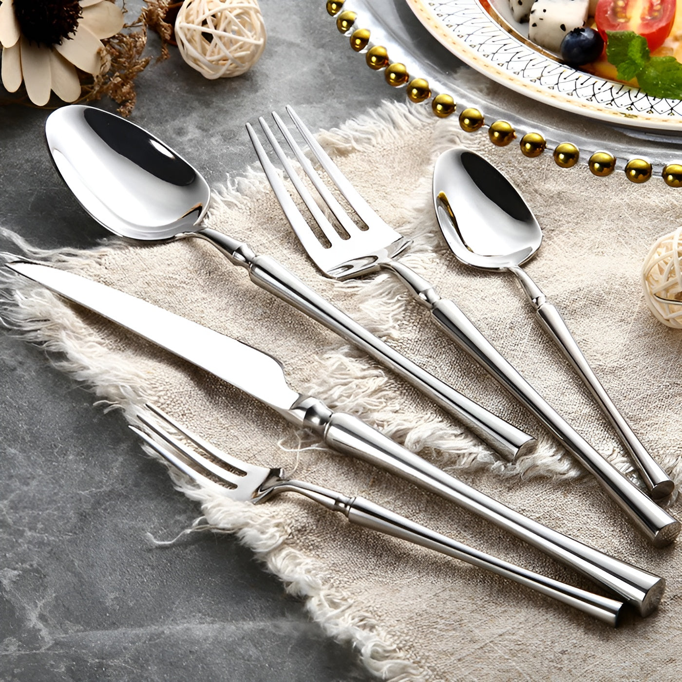 24-teiliges Besteckset aus Edelstahl – Modern und Hochwertig | Perfekt für Elegante Tischkultur - Besteck-Set