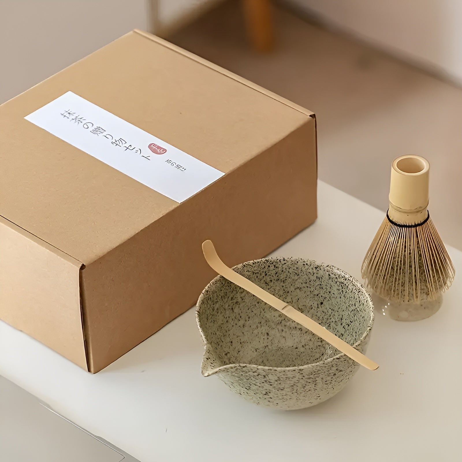 Japanisches Matcha-Teeset aus Keramik – 4-teilig mit Teeschale & Löffel | Ideal als Geschenk & für Teezeremonien