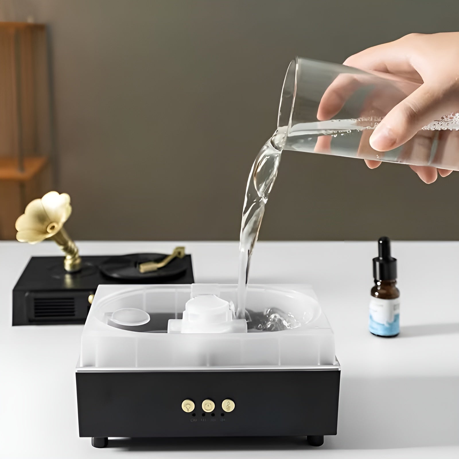 Aroma Diffuser im Vintage-Design – Drehbarer Nebelauslass & 7-farbiges Ambientelicht | USB Luftbefeuchter