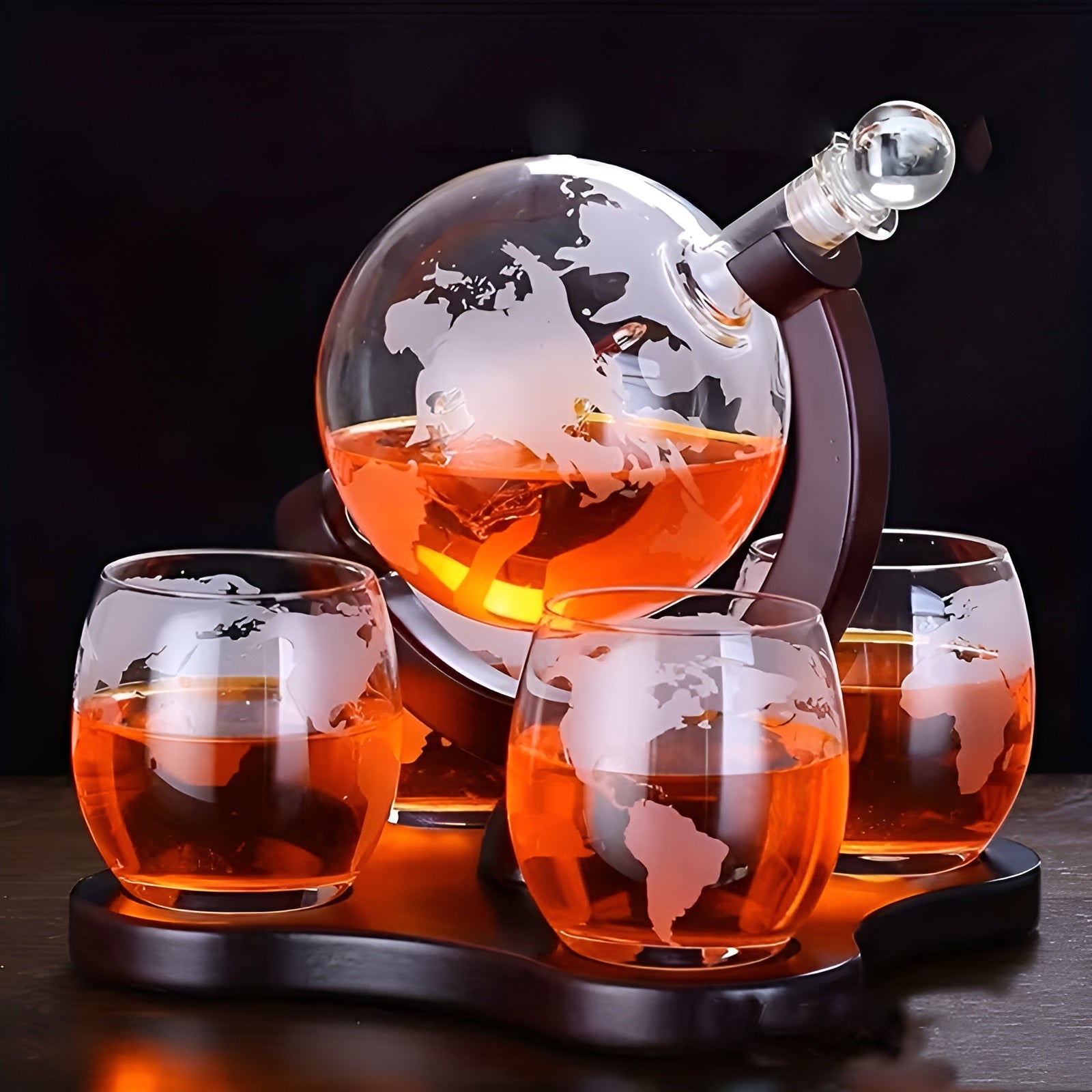 Whisky-Dekanter-Set mit Globus – Edles Karaffen-Set mit 4 gravierten Gläsern | Perfekt als Geschenk & Bar-Highlight