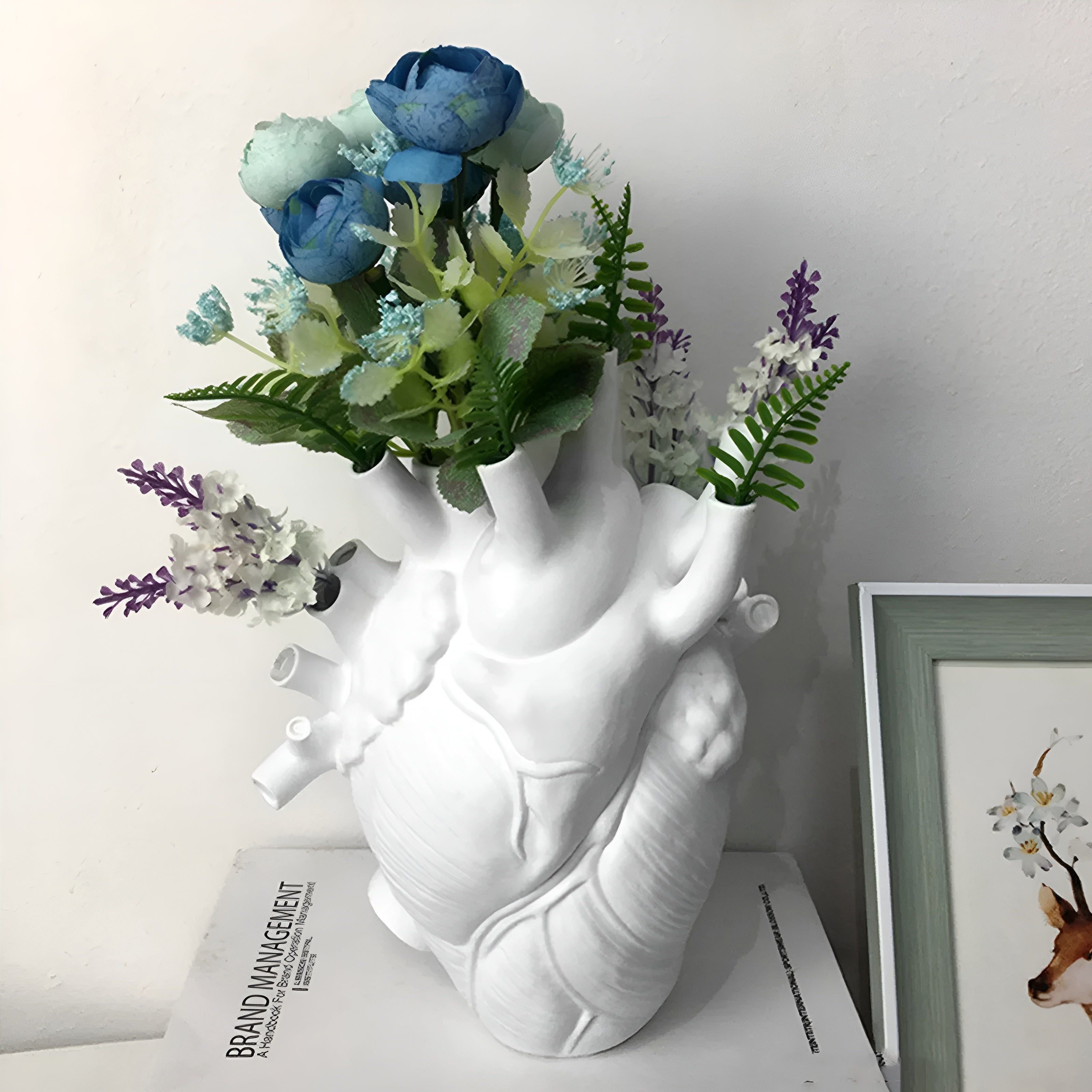 BloomHeart Vase - Elegante Griechisch Inspirierte Herzförmige Trockenblumenvase - Elegare