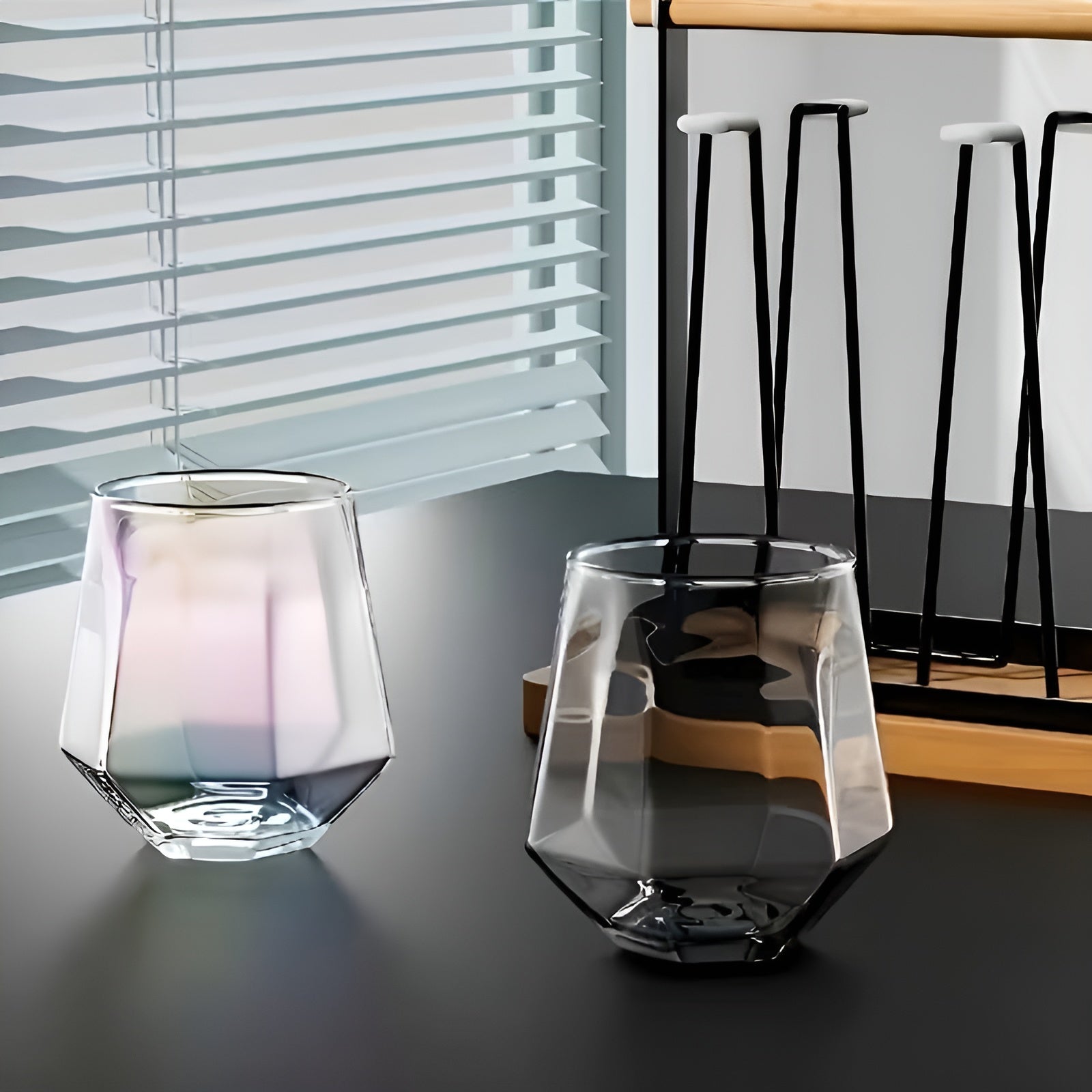 Glasbecher Im Transparenten Design 4er-set – Stilvolles Und Dekoratives Design | 300 Ml Glasbecher Für Wasser Saft