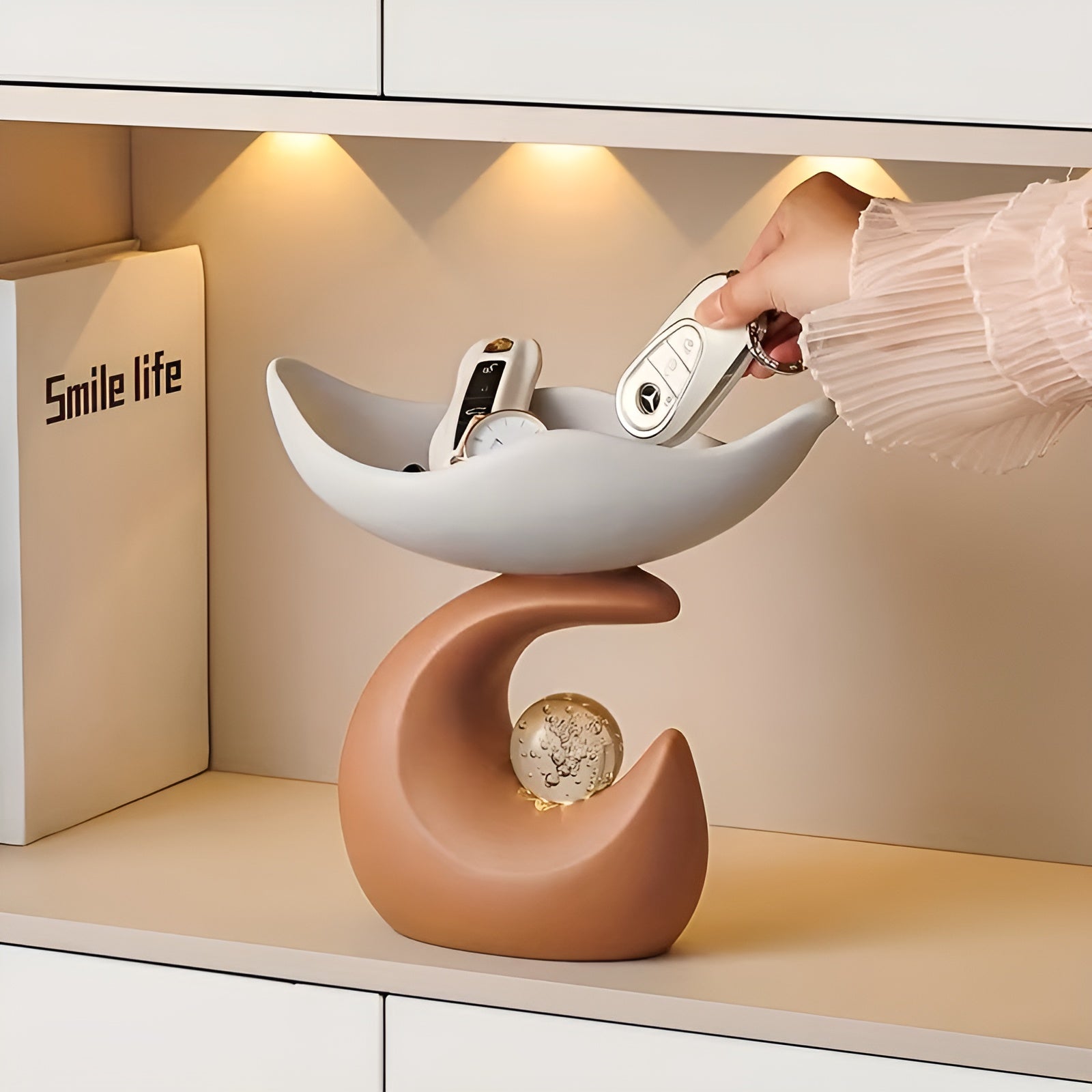 Organizer-Schale aus Kunstharz – Modernes Wellen-Design | Stilvolle Ablage für Schlüssel Brille & Schmuck - Wohnzubehör