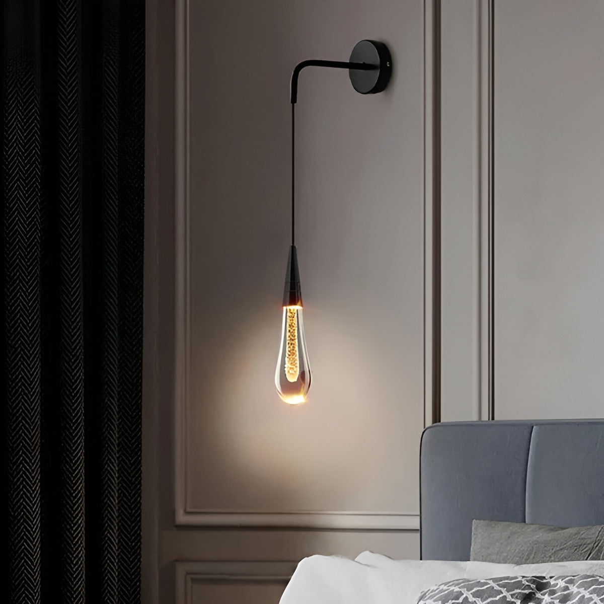Funkelnde Regentropfen Kristall-pendelleuchte – Stilvolle Und Elegante Wandleuchte Perfekt Für Das Schlafzimmer