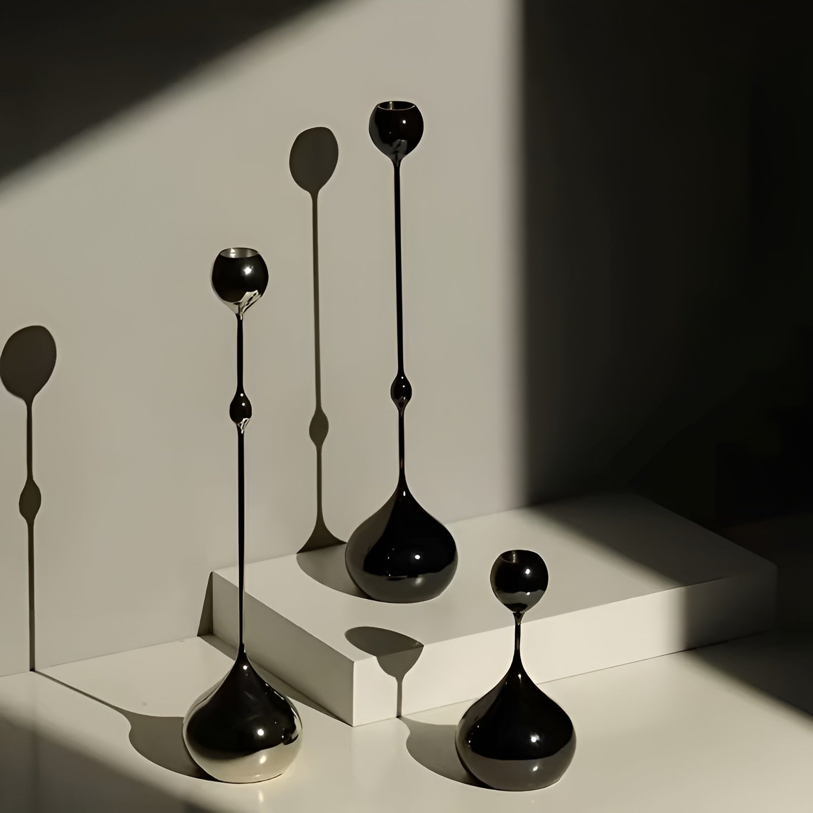 3er Set Kerzenhalter in Tropfenform – Minimalistisches Schwarzes Metalldesign | Dekorativ für Wohnzimmer Tisch & Café