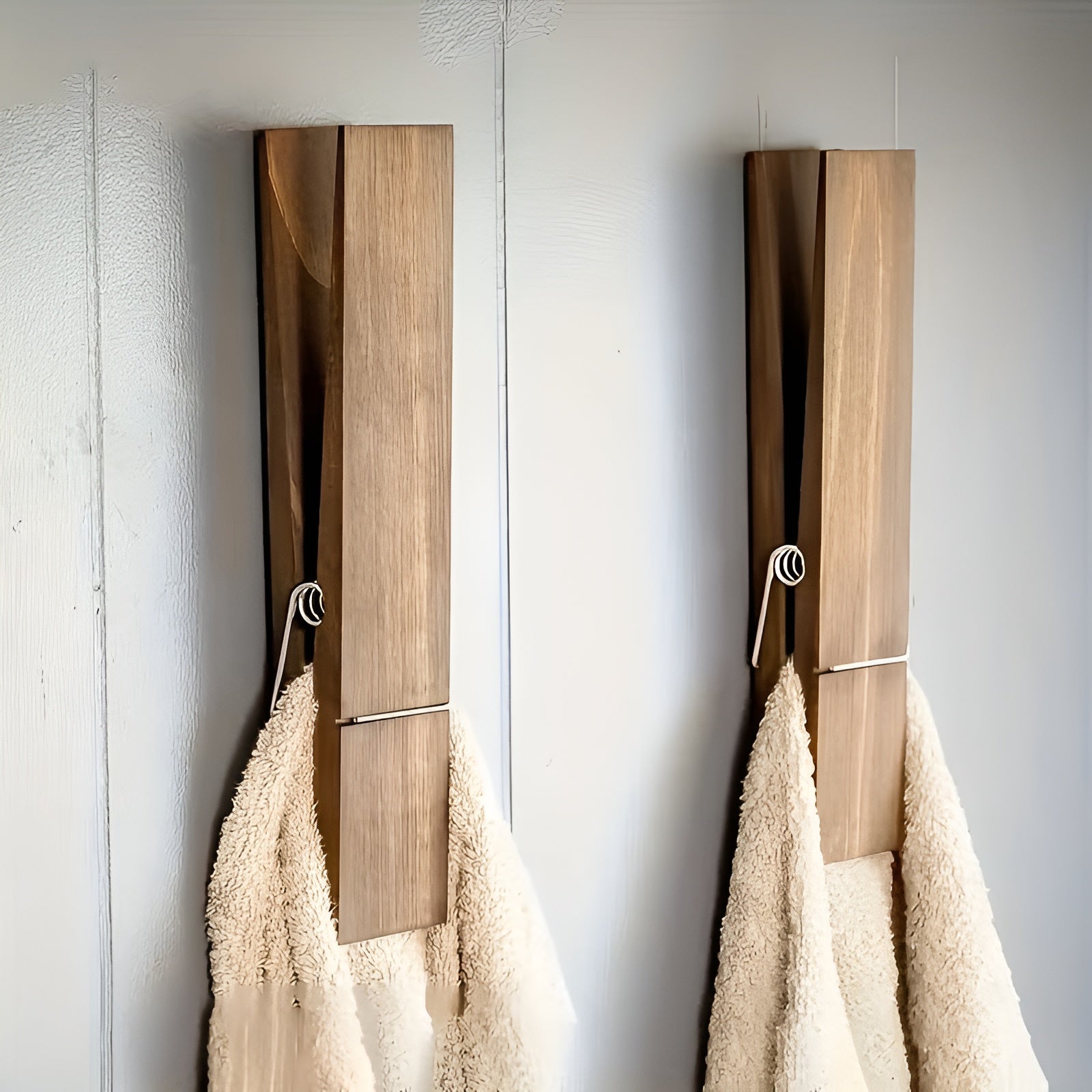 3er Set Handtuchhalter im Retro-Industrial Stil – Wandmontage aus Holz mit rustikalem Charme | Dekorativ für Badezimmer