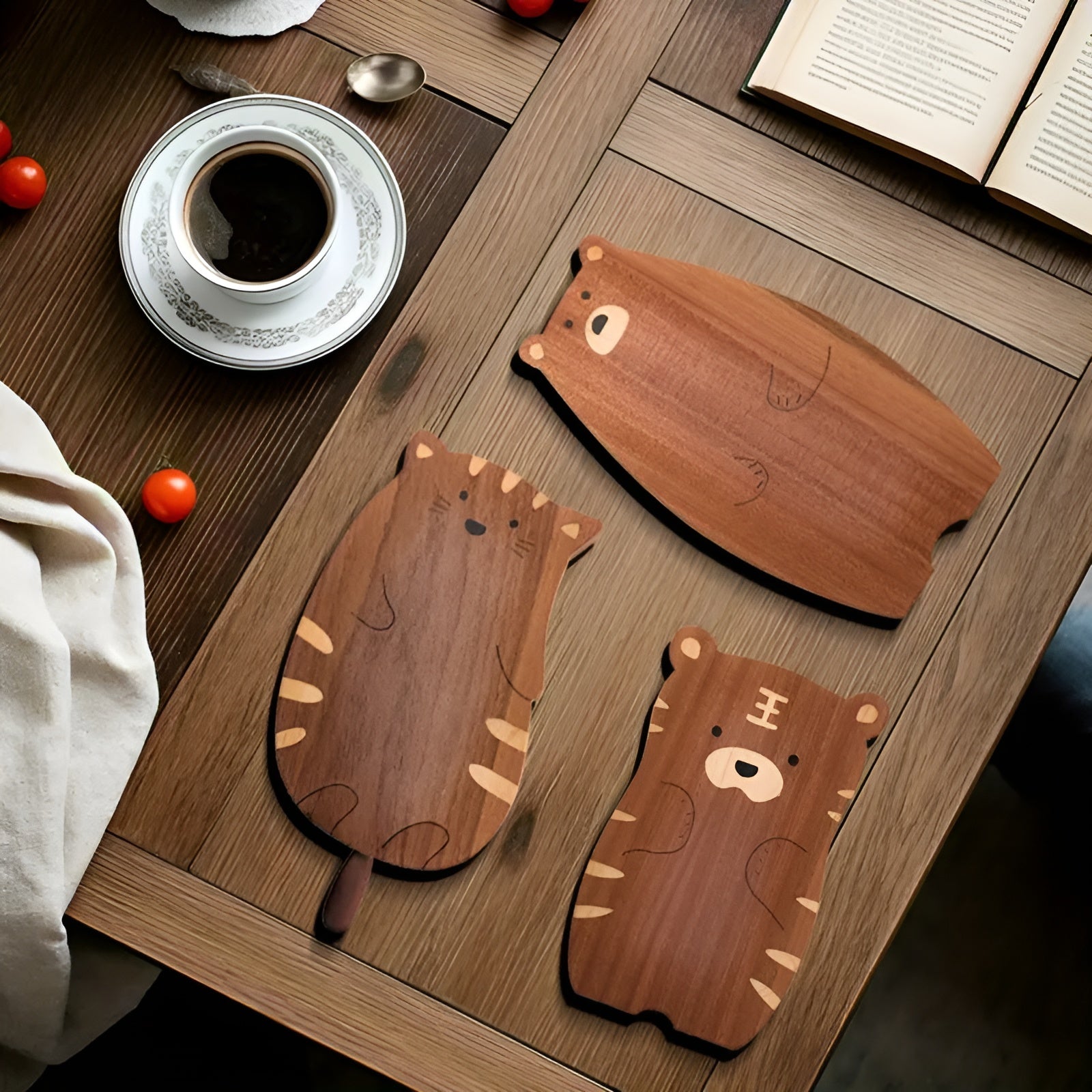 Schneidebrett aus Massivholz – Verspielt in Eichhörnchenform | Lebensmittelecht & Langlebiges Design für Küche & Frühstück