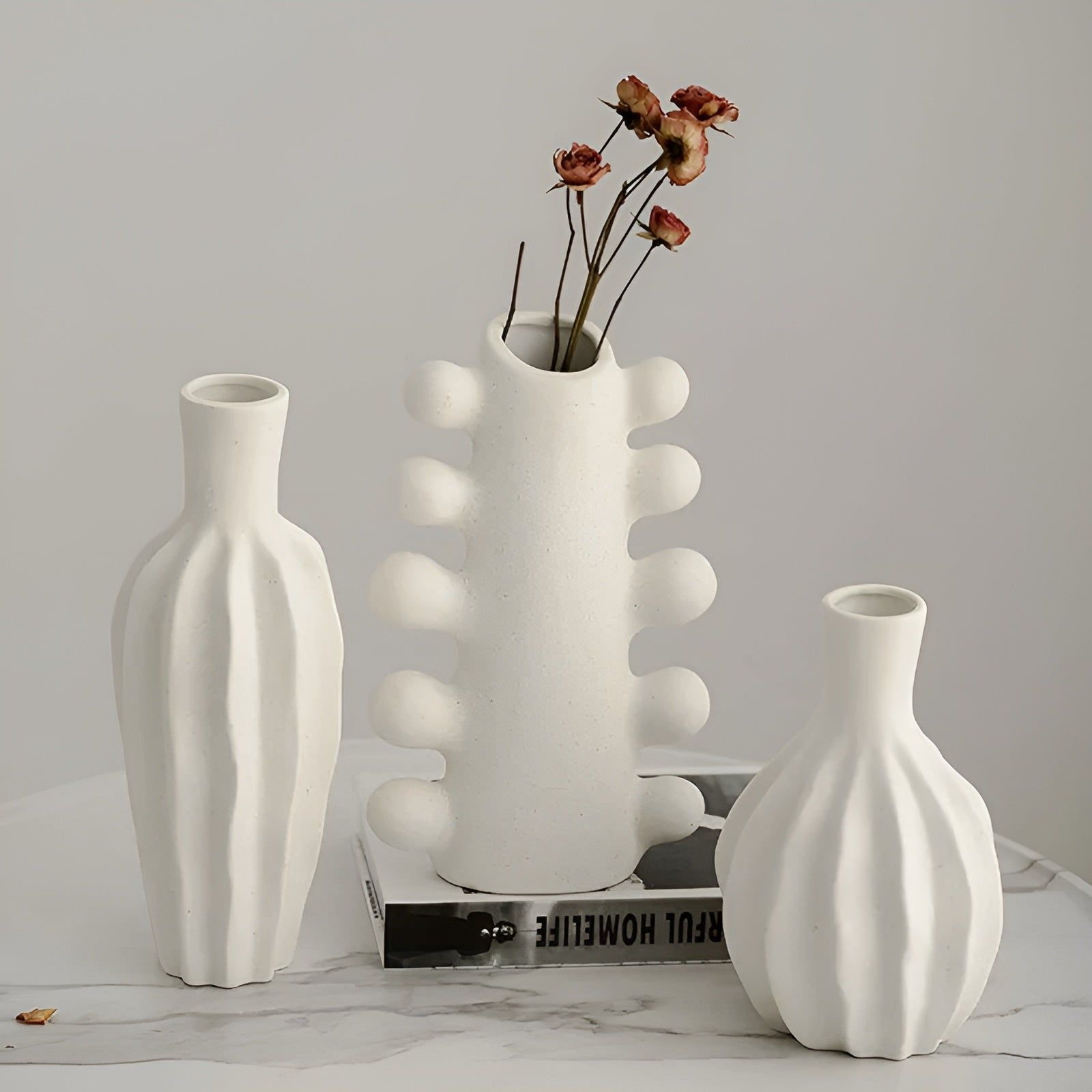 NordicBloom Vase - Minimalistische Unglasierte Keramikvase im Nordischen Design - Elegare