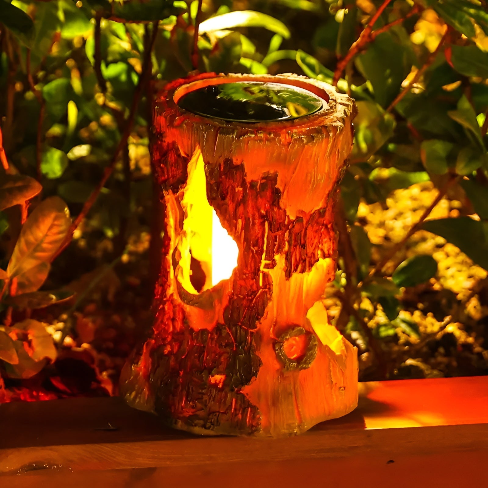 Solar Baumstumpf Lampe – Dekorative Gartenfigur aus Kunstharz | Stimmungsvolles Licht für Terrasse & Balkon