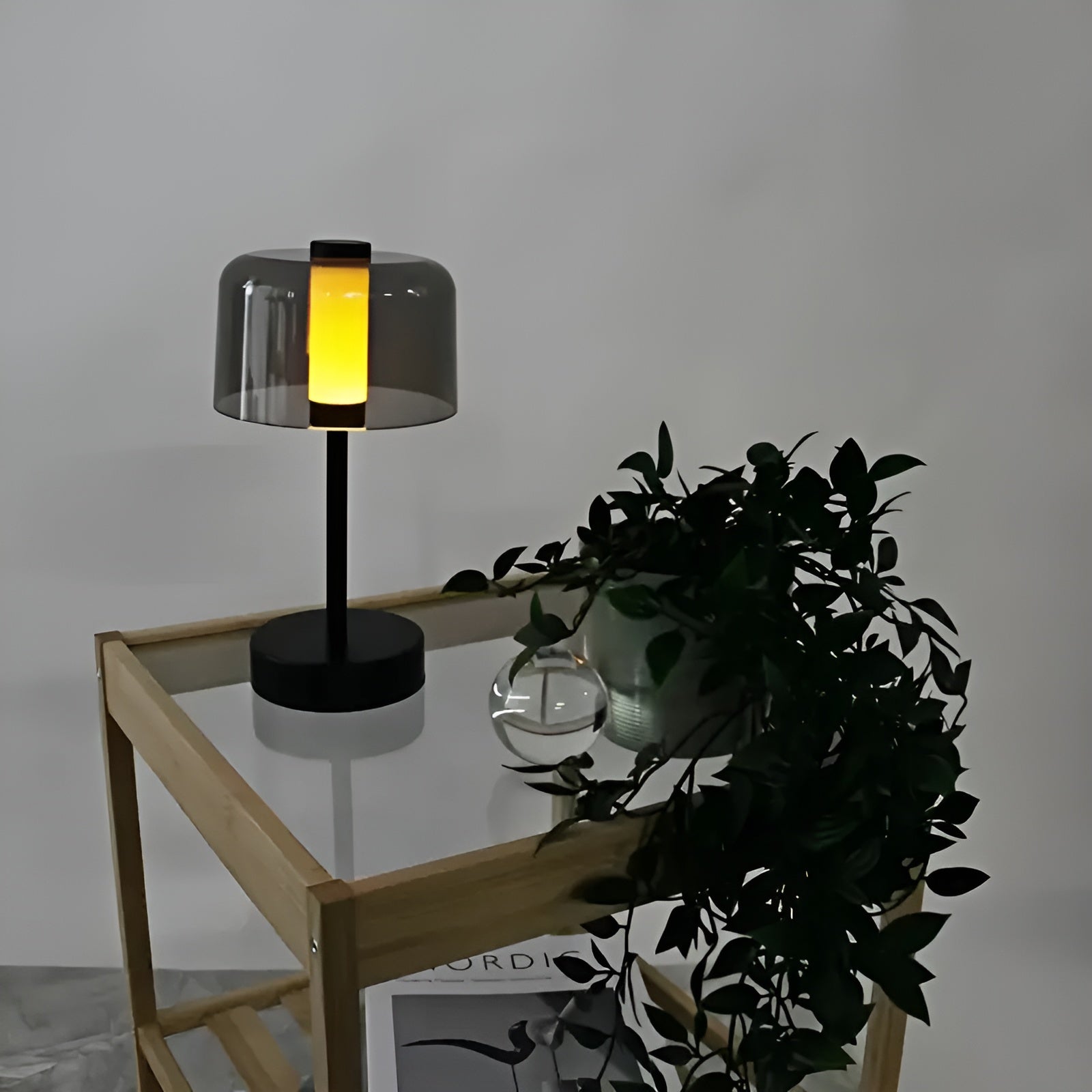 Vintage Tischlampe – Dekoratives LED-Licht mit Augenschutz | USB Wiederaufladbar, Perfekt für Schlafzimmer & Büro