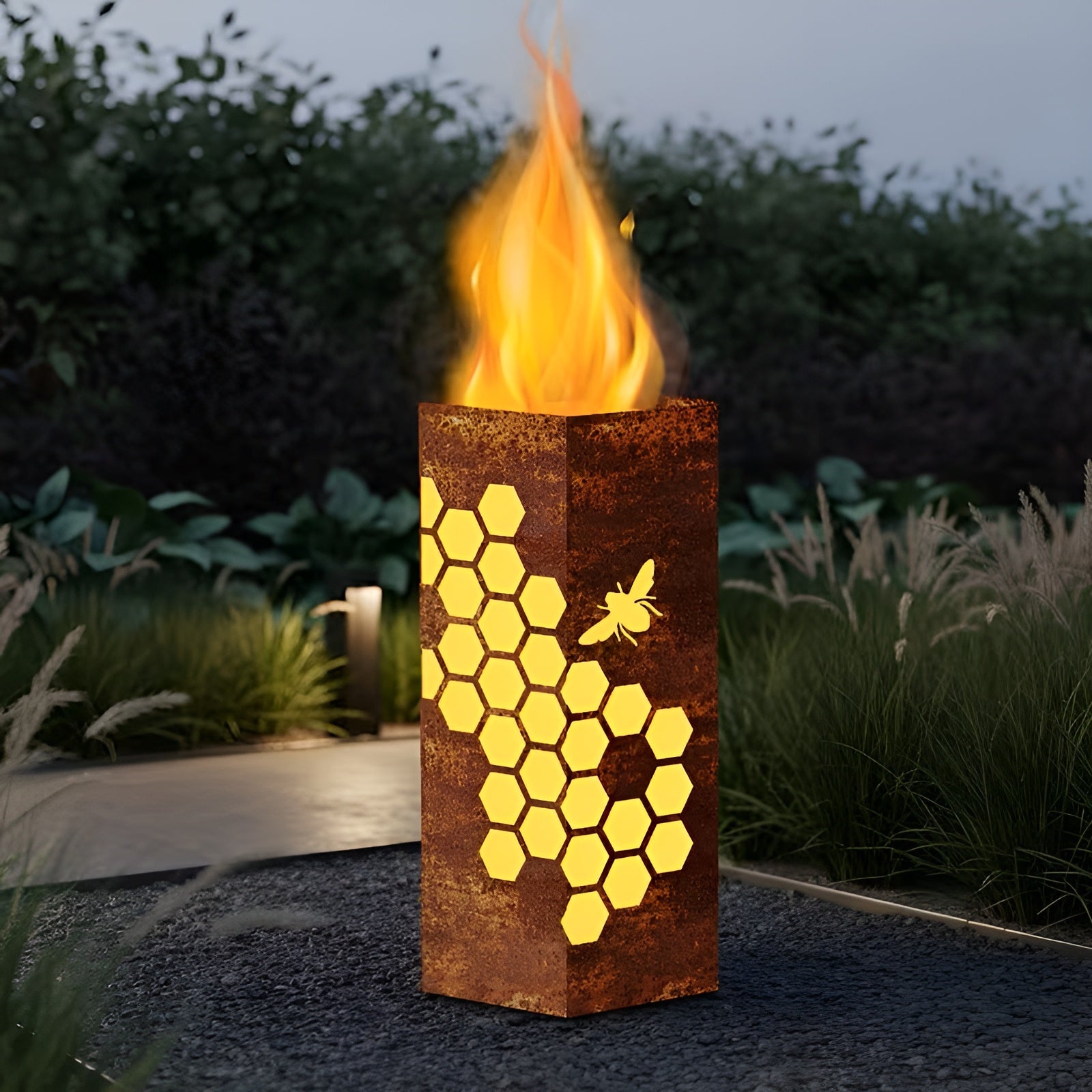 3D Gartenlaterne mit Wabenmuster – Dekorative Metallleuchte im Rost-Look | Perfekt für Garten, Terrasse und Blumenbeete