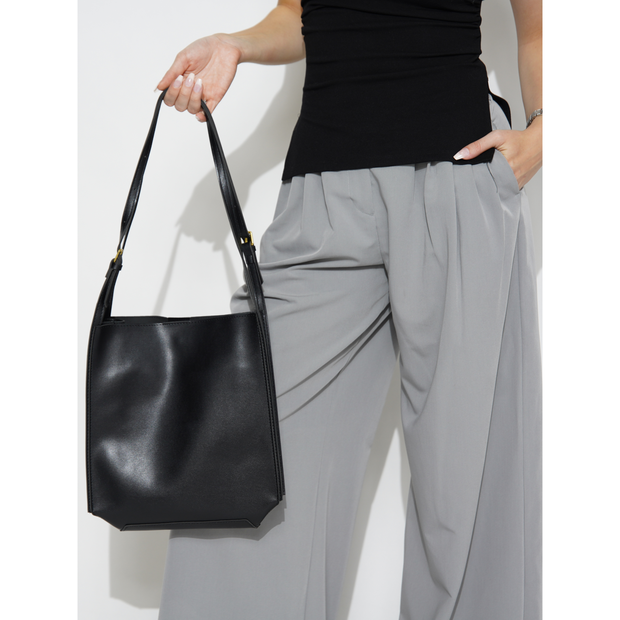 Andrina Bag - Schicke Retro Alltagstasche für Damen Elegare