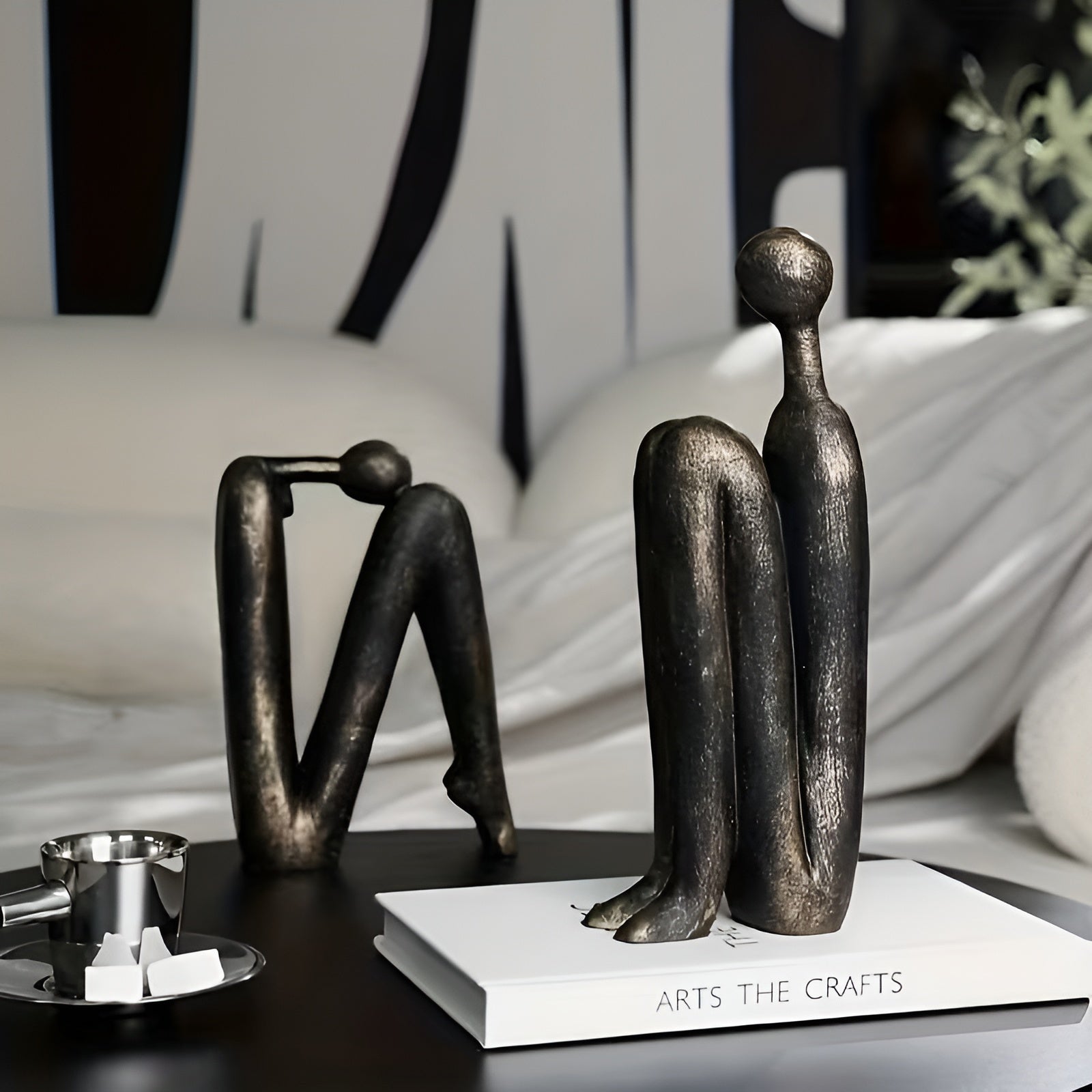 2-teiliges Skulpturen-Set aus Kunstharz – Moderne Menschenfiguren | Dekorativ für Regal & Wohnzimmer - Skulptur