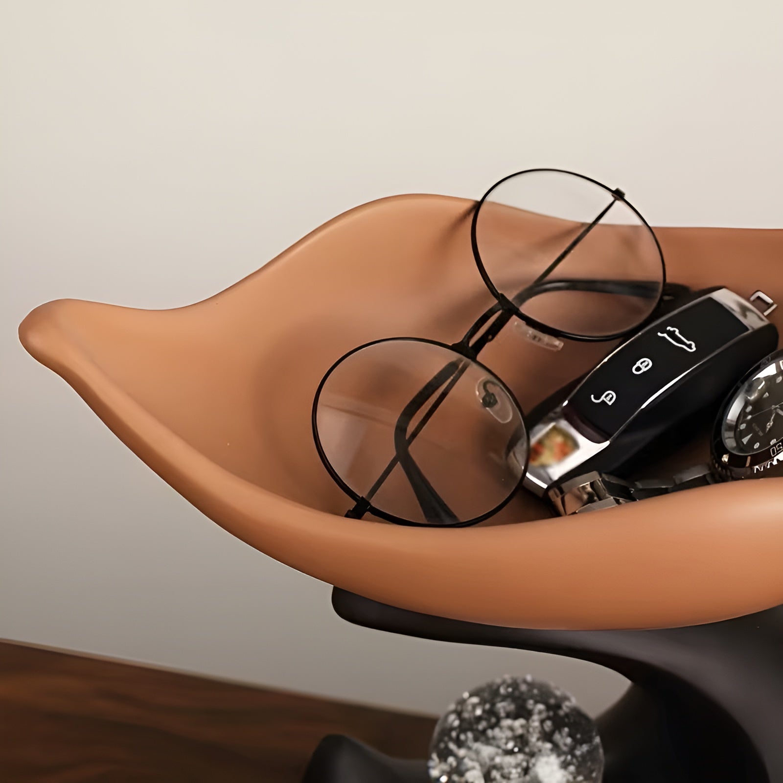 Organizer-Schale aus Kunstharz – Modernes Wellen-Design | Stilvolle Ablage für Schlüssel Brille & Schmuck - Wohnzubehör