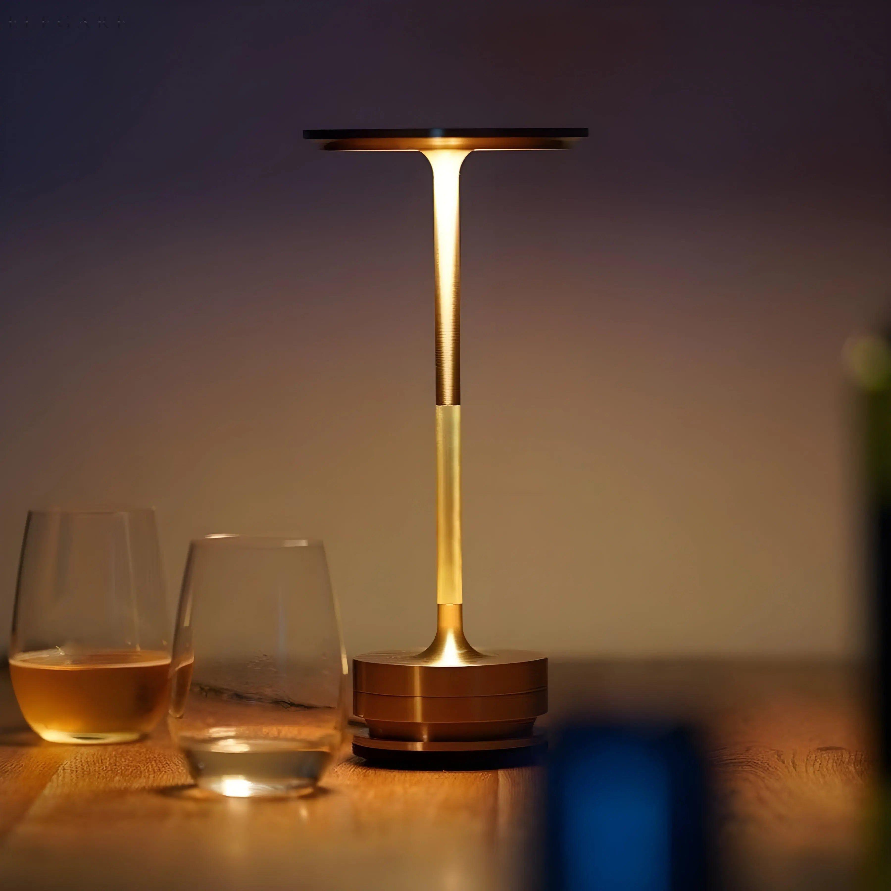 Ambian Nachtlampe - Elegante Drahtlose Nachttischlampe - Tischleuchte ohne kabel Elegare