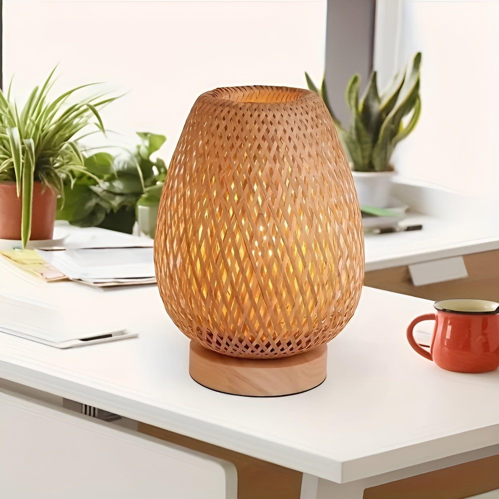 BambooAura Lampe - Bambus USB-betriebene Tischlampe für das Schlafzimmer Elegare