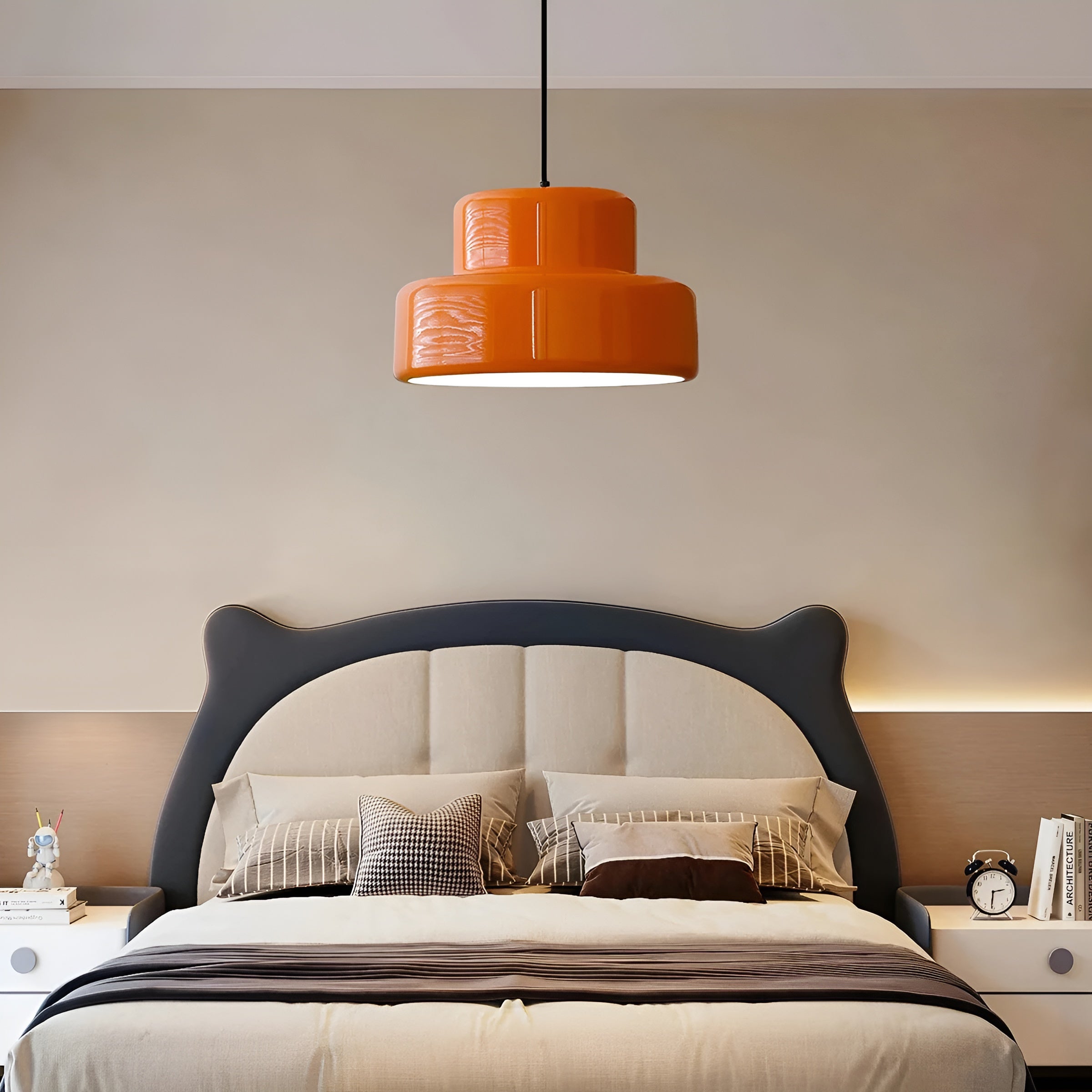 Bauhaus-Hängelampe – Vintage Optik in Orange | Stilvolle Pendelleuchte für Ihr Zuhause