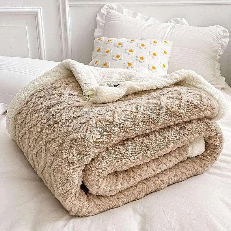 Bliss | Warme und gemütliche Winterdecke | Kuscheldecke - Elegare - DEA097 -  King-Size-Decke-180x200cm-Khaki 