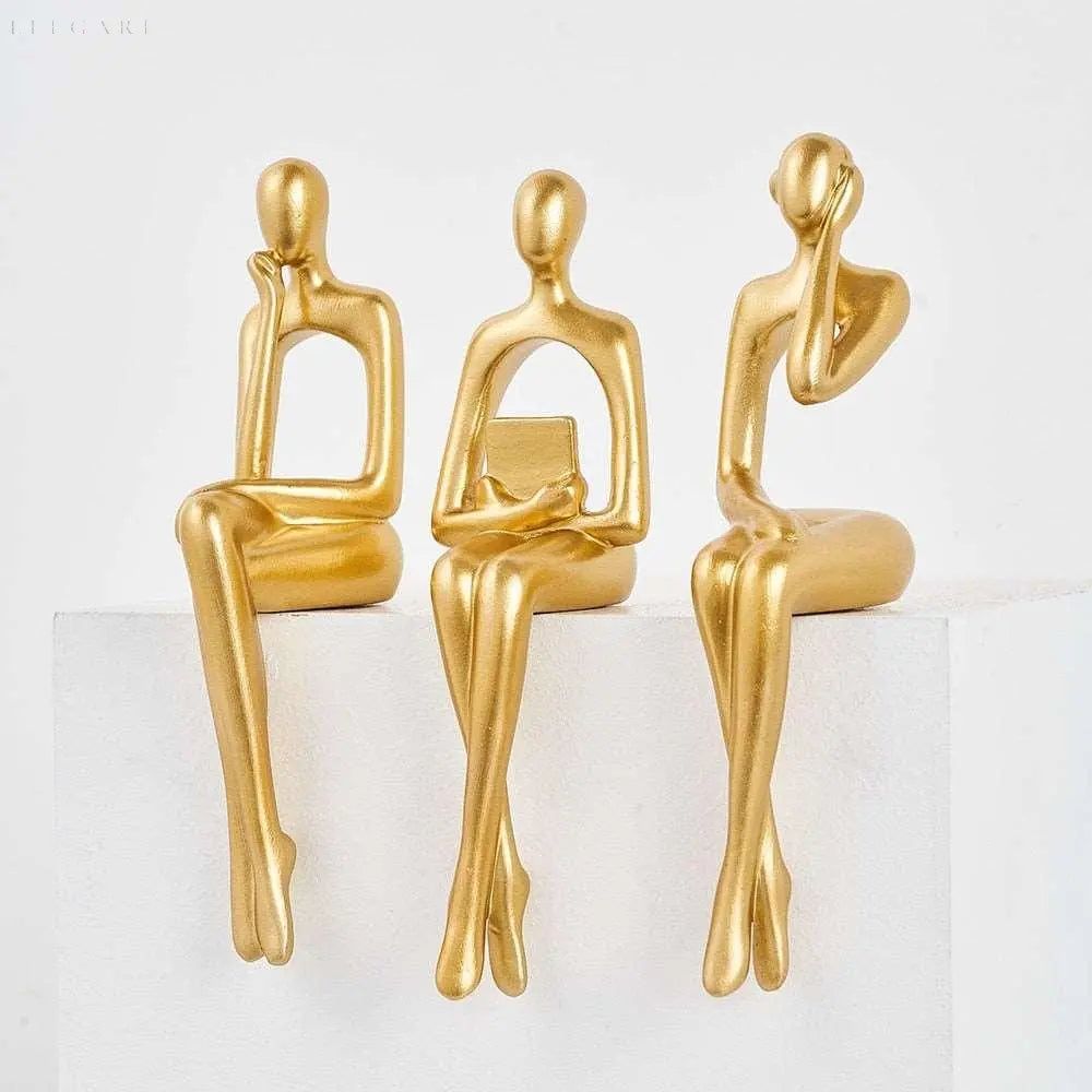 Goldene abstrakte Denker - Eine Sammlung von handgeschnitzten Statuen - Elegare -  -   