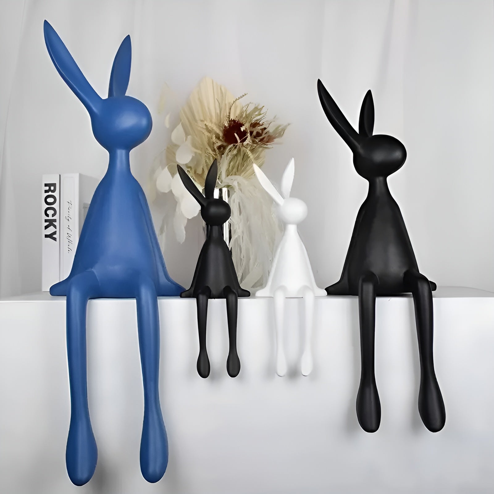 Dekorativer Osterhase aus Kunstharz – Sitzfigur, stilvolle Frühlingsdekoration für Ihr Zuhause