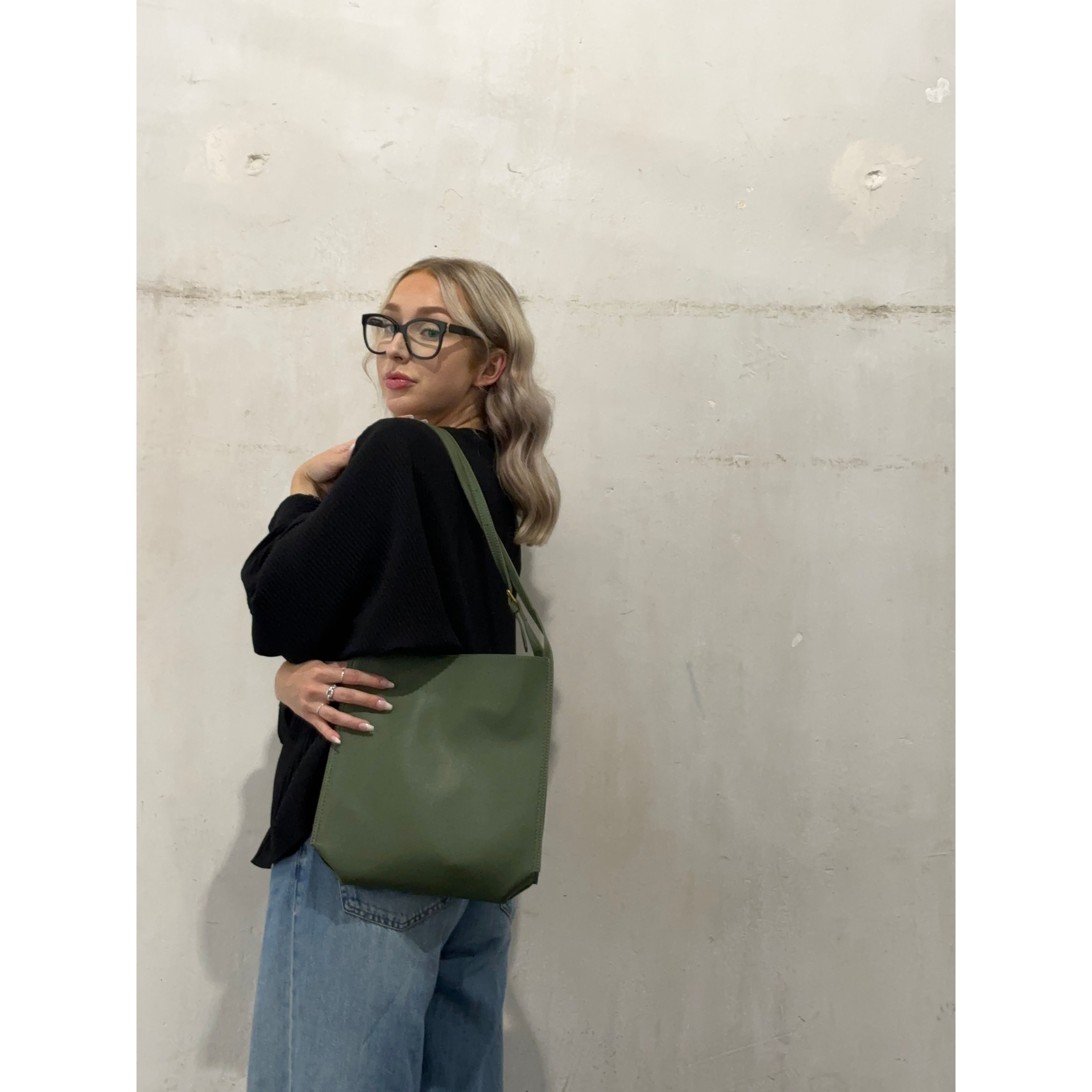 Andrina Bag - Schicke Retro Alltagstasche für Damen Elegare