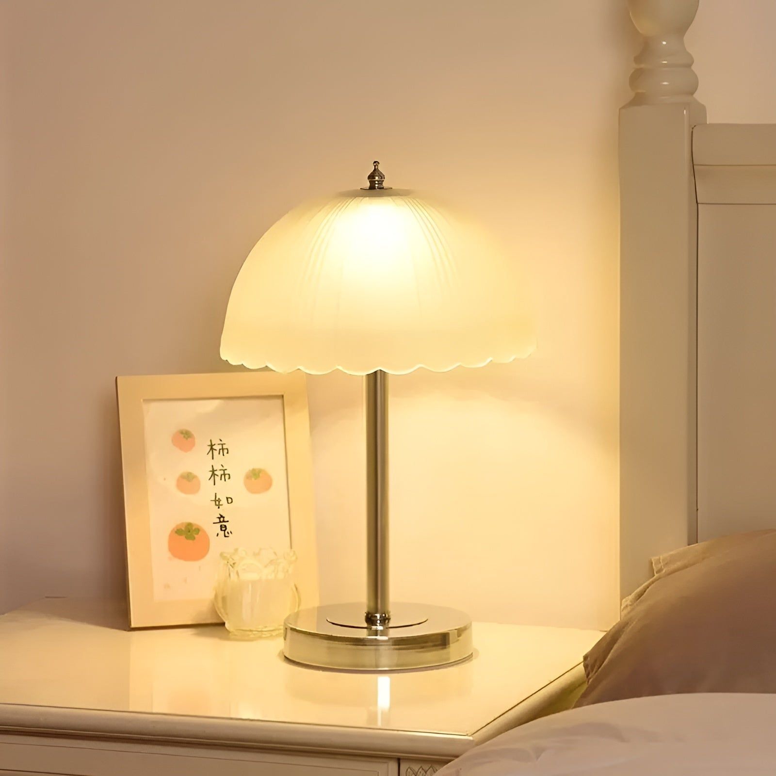 ModernGleam Lamp - Moderne Minimalistische Tischleuchte Elegare