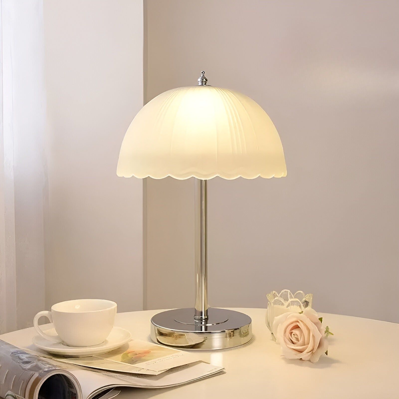 ModernGleam Lamp - Moderne Minimalistische Tischleuchte Elegare