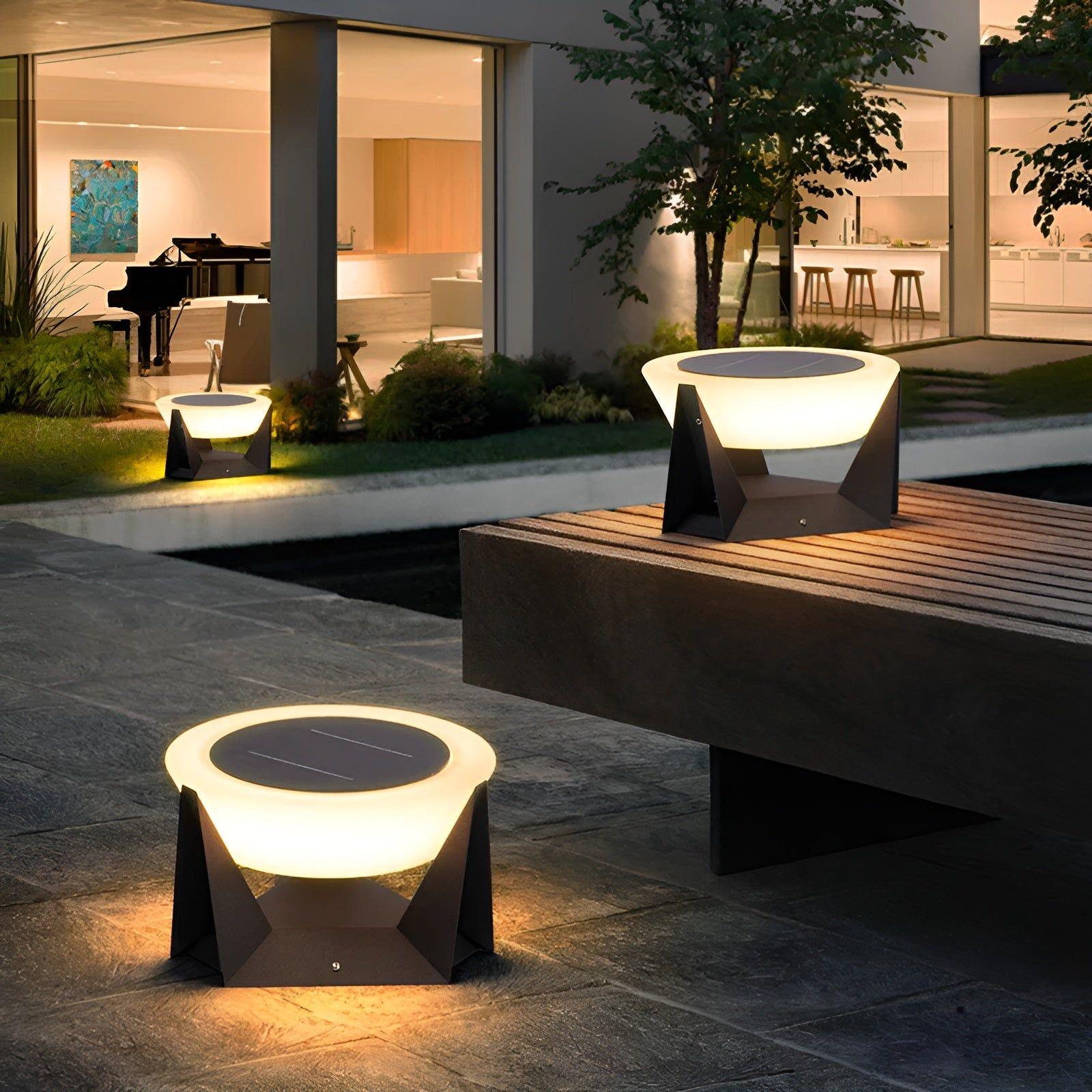 Luxio Solar - Luxuriöse Solarbetriebene Japanische Gartenlampe - Elegare