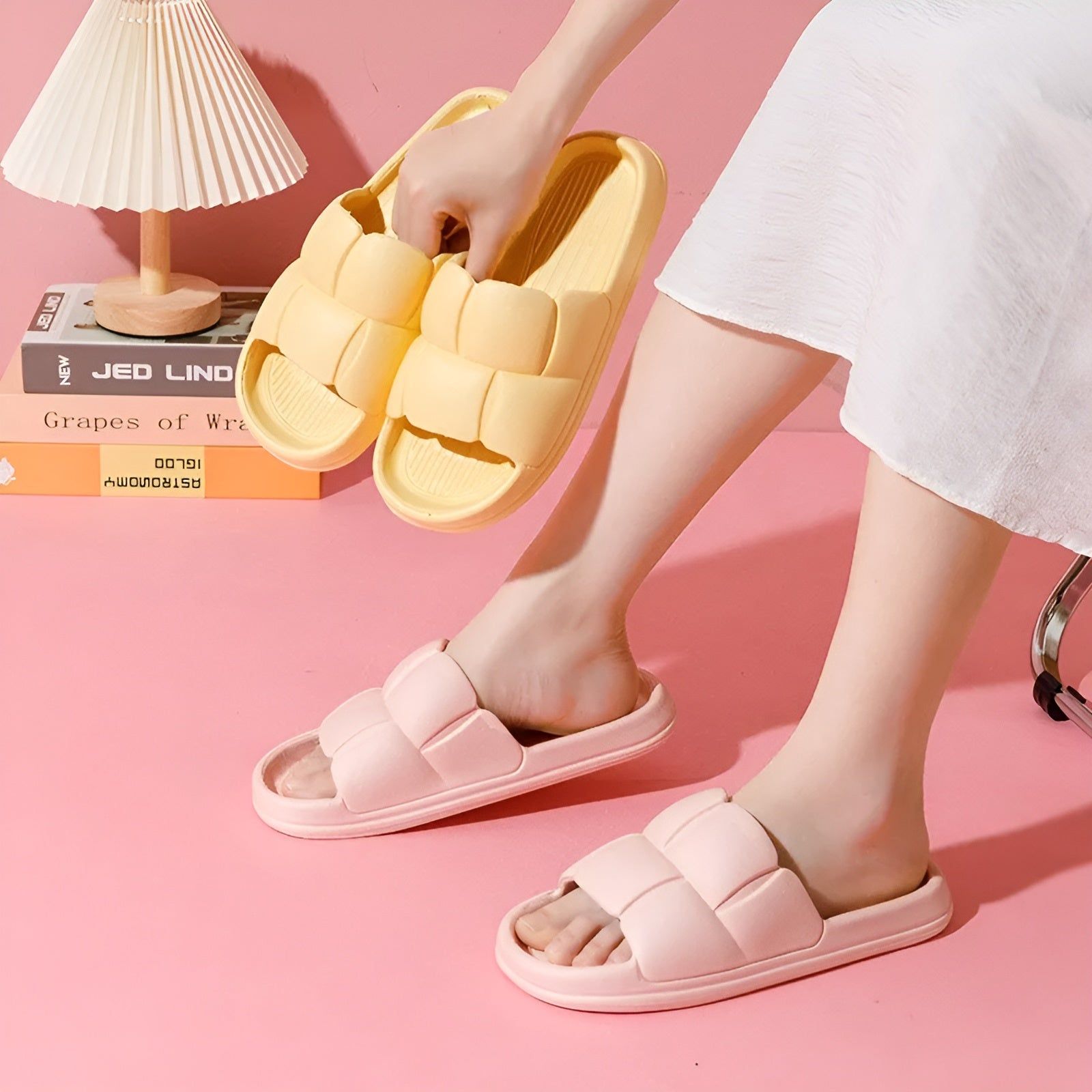 ErgoGrip Slipper - Ultra Weiche Ergonomische EVA Hausschuhe für den Sommertrend 2024 - Elegare