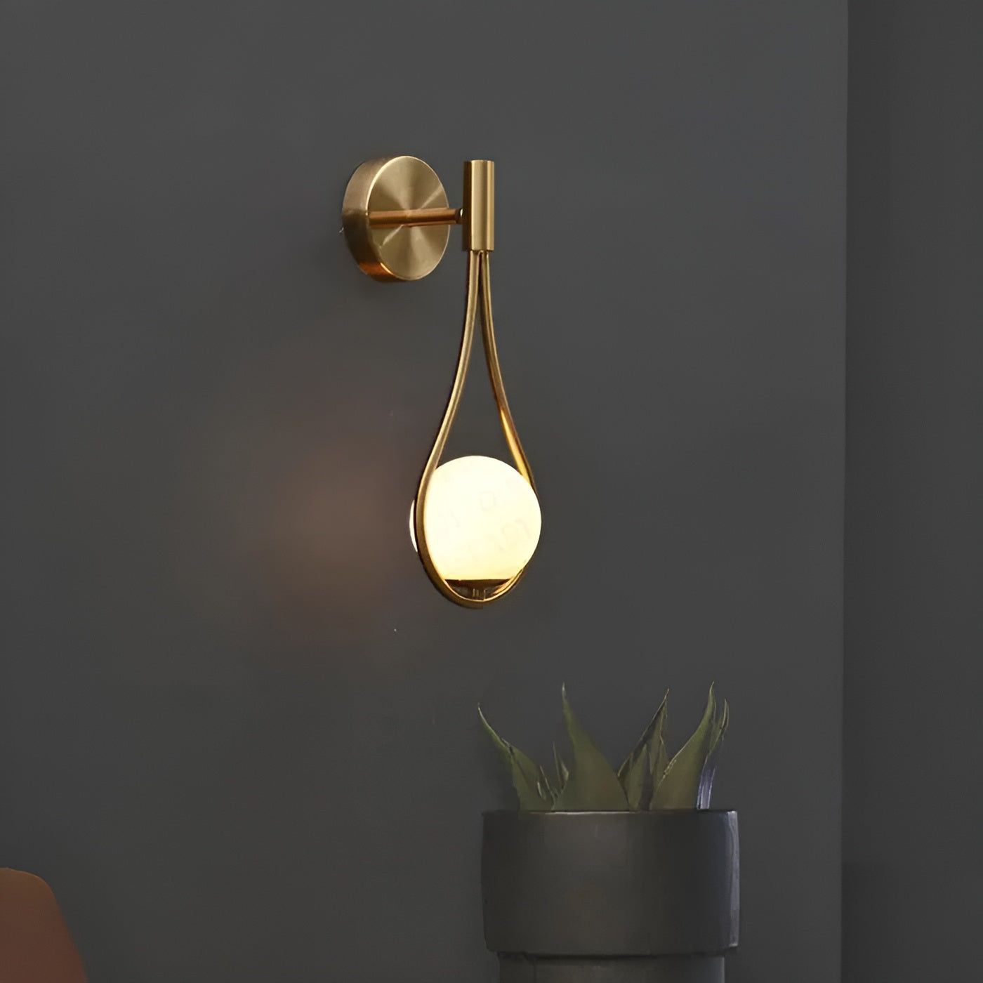 LumiSphere Lamp - Retro Vintage LED-Glaskugel-Wandleuchte für Minimalistische Brillanz - Elegare