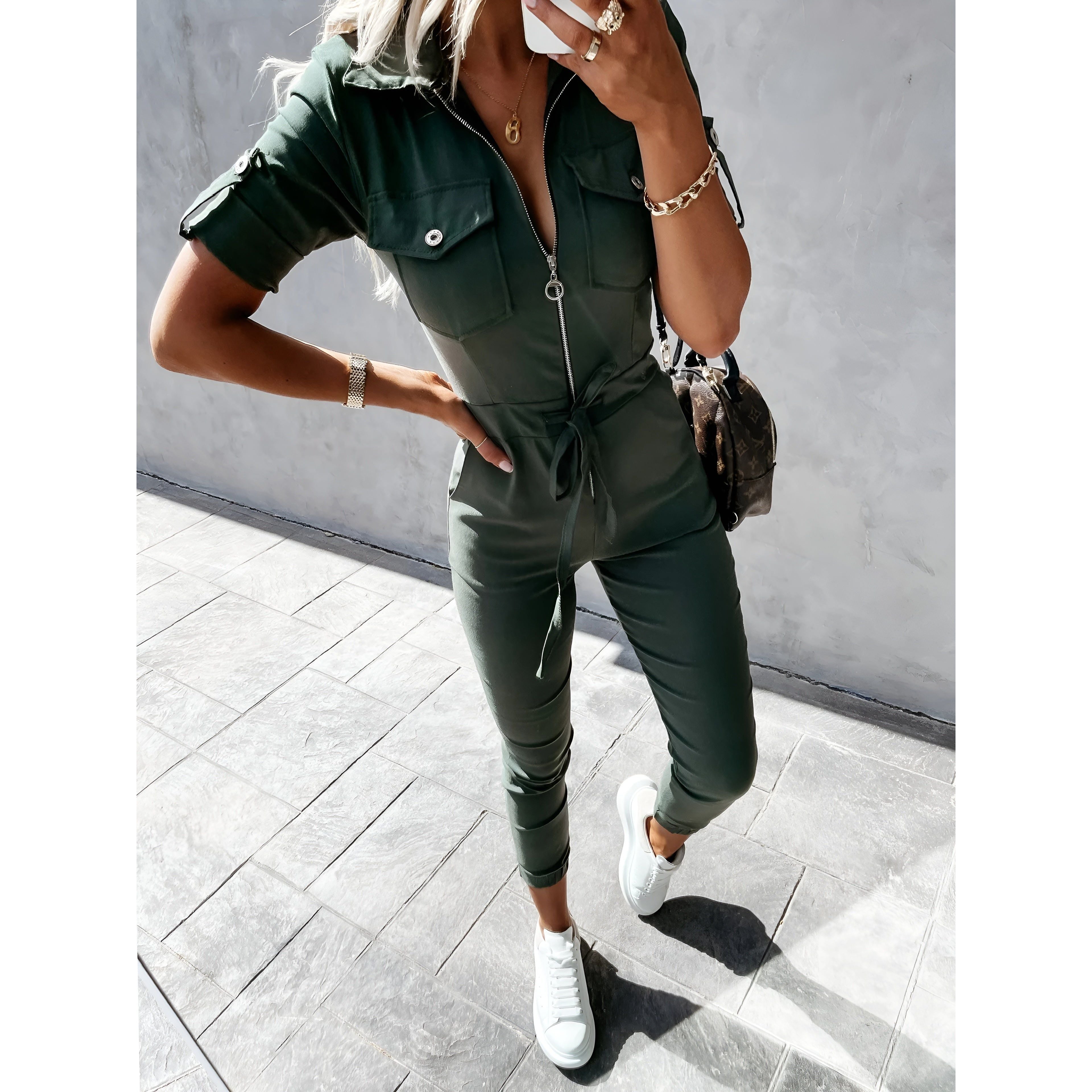 Ankea Jumpsuit - Eleganter Cargo Jumpsuit mit Reißverschluss Elegare