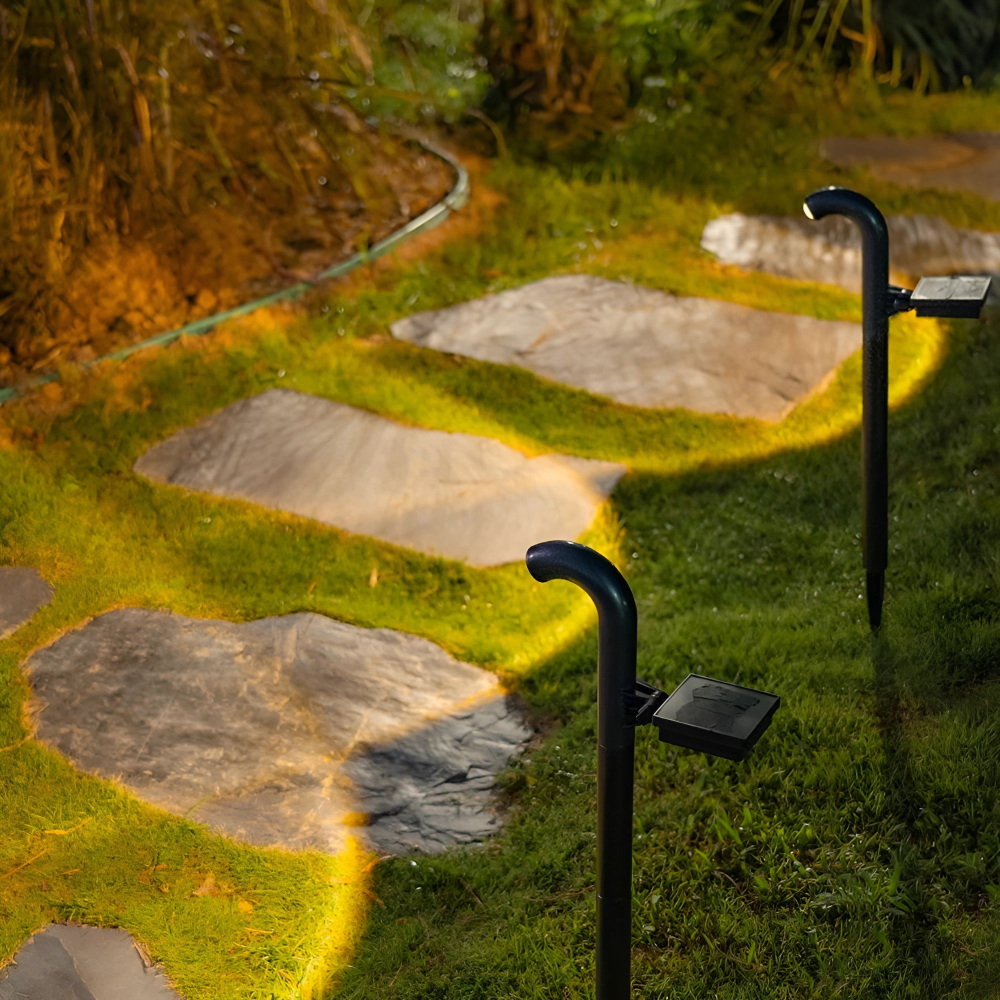 LED Solarlampen für den Garten – Dekorative Wegbeleuchtung für Hof und Einfahrt