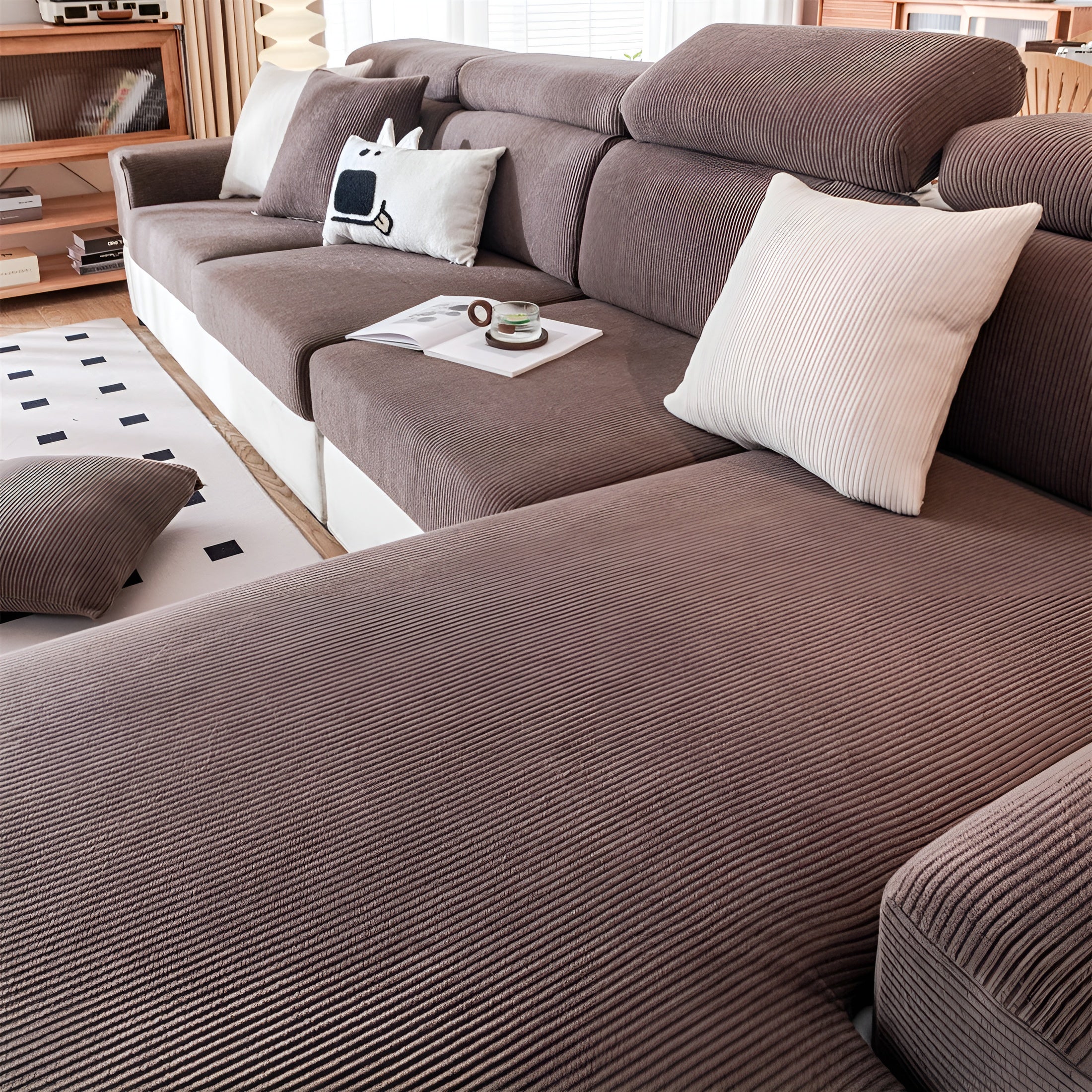 Sofaüberwurf aus Cord – Dehnbar & Kratzfest | Vertikales Streifendesign