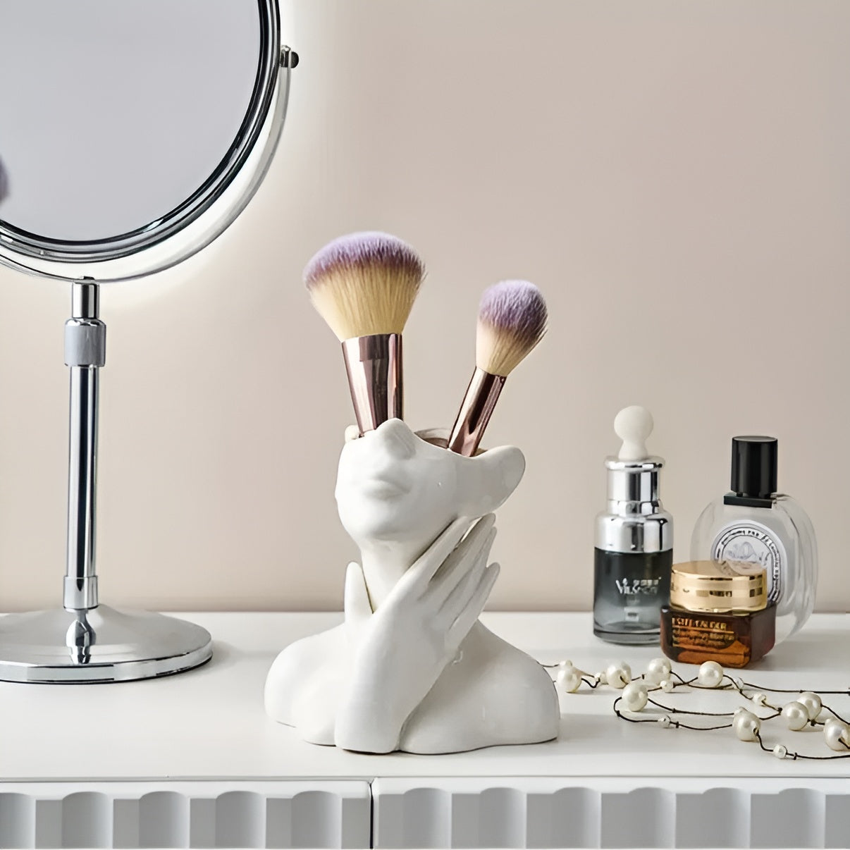 Keramikvase mit Gesichtsmotiv – Elegante Wohnraumdeko | Ideal für Tische & Sideboards