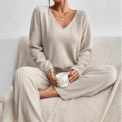 Zweiteiliges Damen Strick-Hausanzug Set – Weich und Bequem