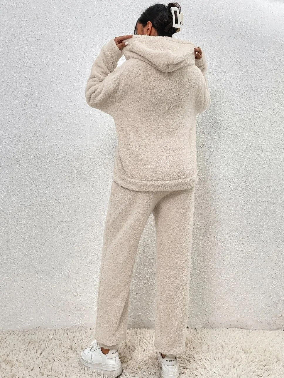Damen Teddy-Fleece-Hausanzug mit Känguru-Tasche – Vorderansicht
