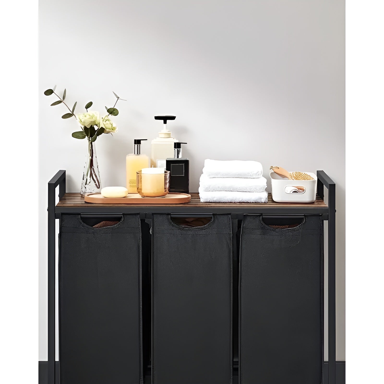 Wäschekorb mit Fächern – Ausziehbarer Wäschesortierer mit Ablage | Schwarzes Metall & Holzoptik in Braun