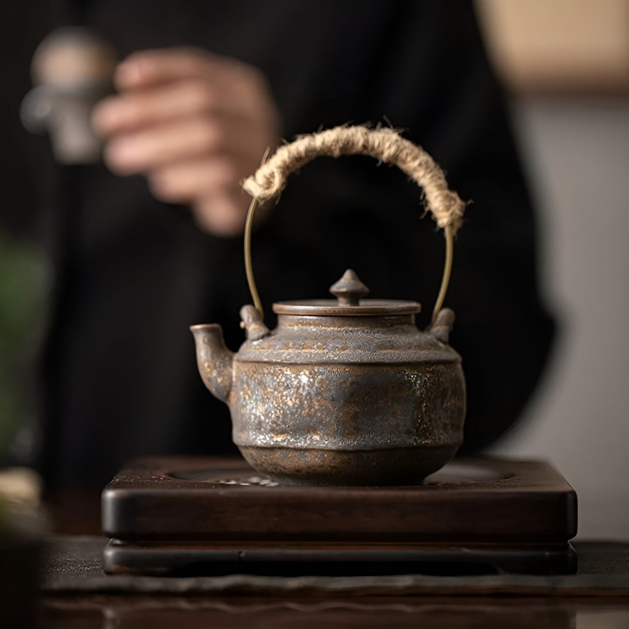 Teekanne aus Eisen mit Glasur – Japanisches Design & Handgefertigt | Perfekt für Gongfu-Teezeremonien