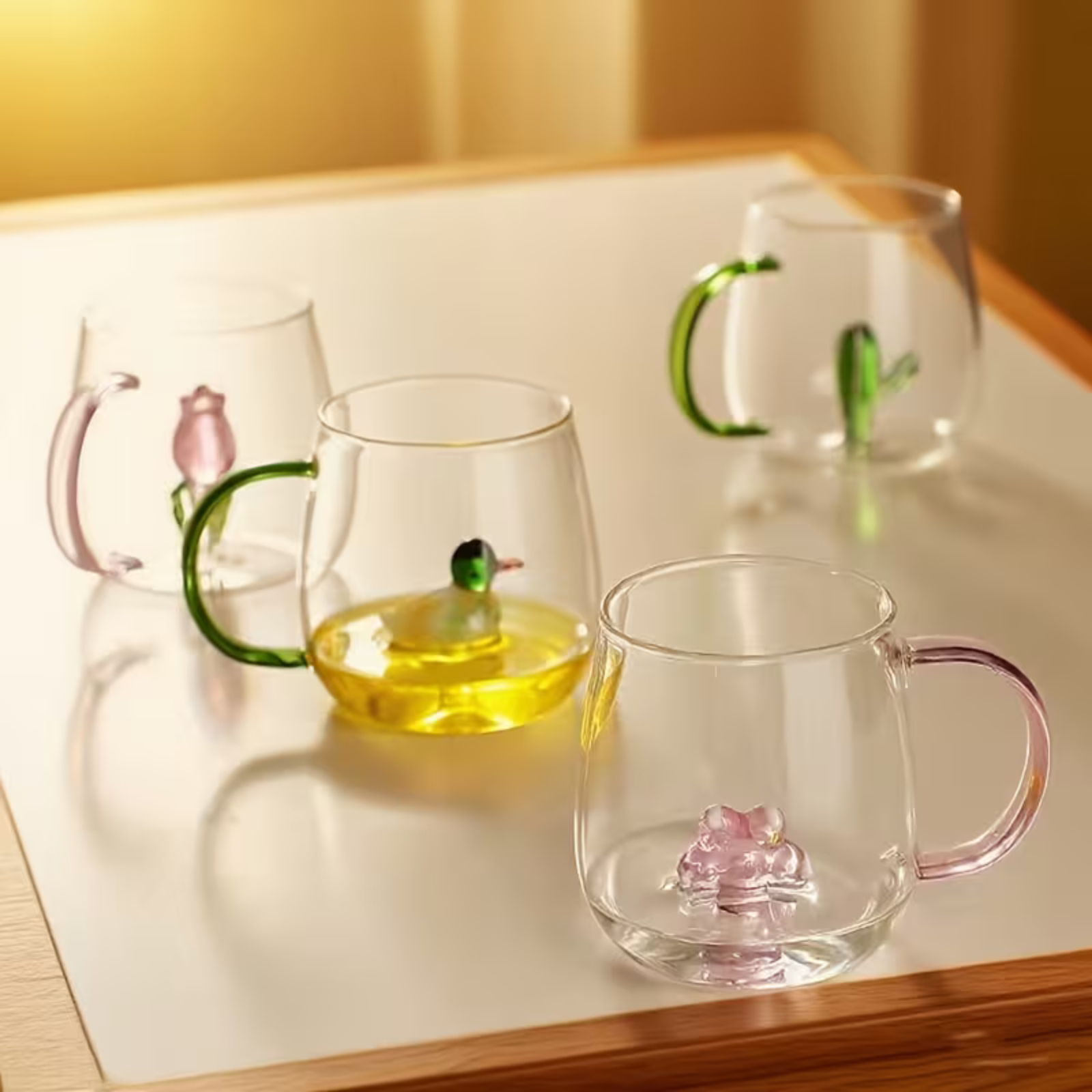 3D-Cartoon-Trinkglas mit Tiermotiv – Designerbecher aus Borosilikatglas | Robust und dekorativ - Kätzchen und Welpe