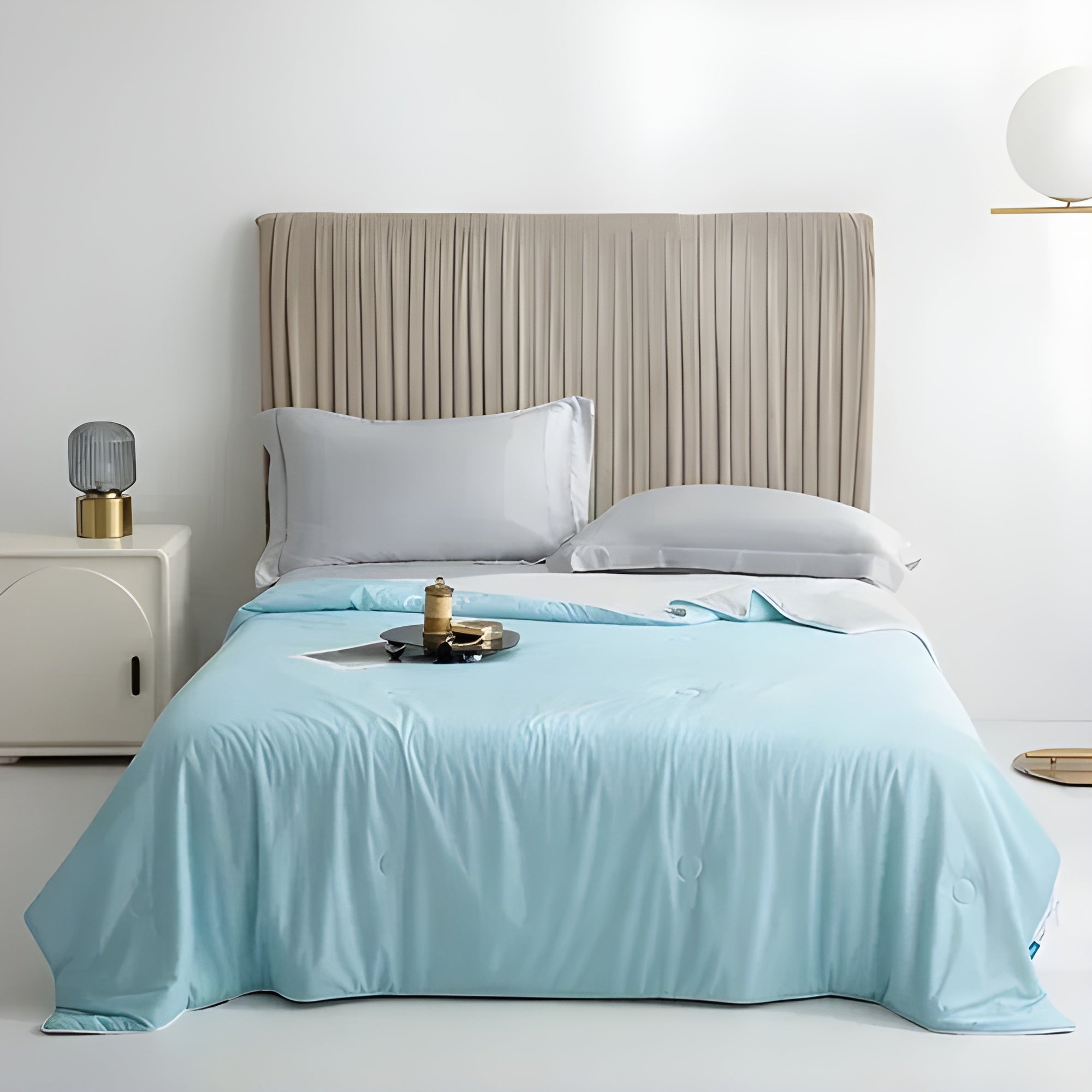Atmungsaktive Kühldecke – Leichte Sommerdecke für optimalen Schlafkomfort - Himmelblau / 150x200cm - Decke