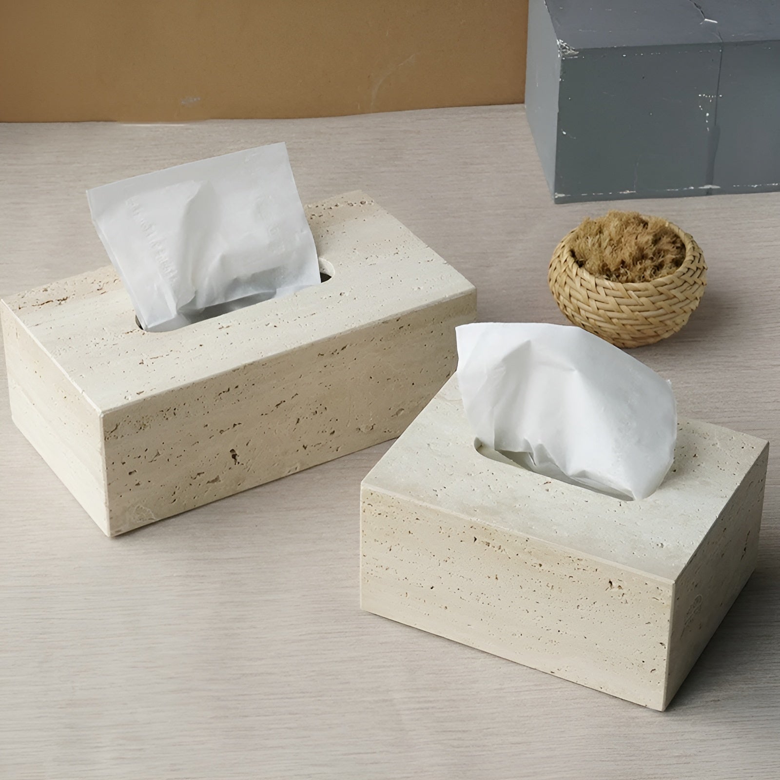 Badezimmer-Set aus Travertin – Edle Accessoires aus Naturstein | Seifenspender Seifenschale Diffusor & Ablage
