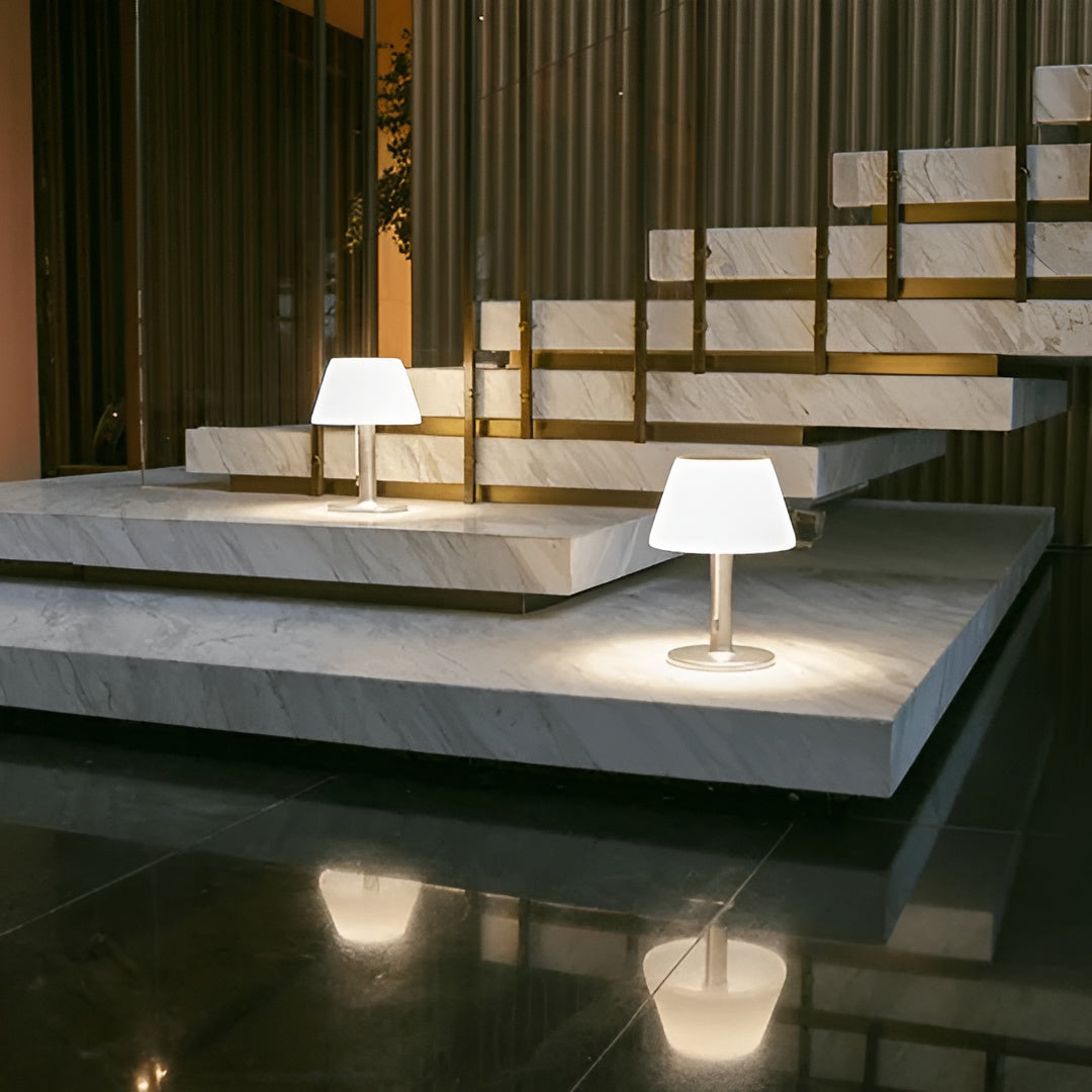 Celestra Solar-Tischlampe – Moderne Gartenbeleuchtung für Terrasse und Outdoor-Bereich - Lampe