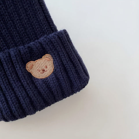Cuddly Beanie - Gestickte Bären-Strickmützen für Babies - Baby-Set