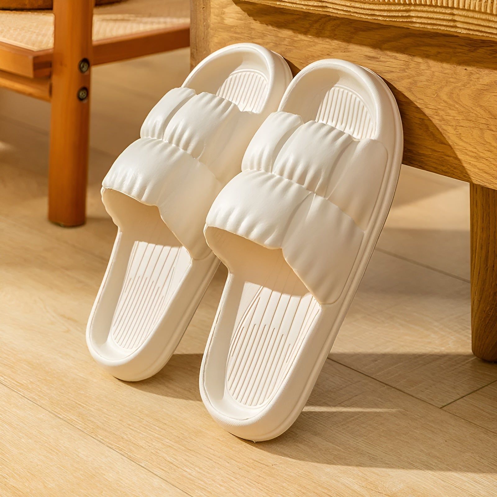 ErgoGrip Slipper - Ultra Weiche Ergonomische EVA Hausschuhe für den Sommertrend 2024 - Elegare