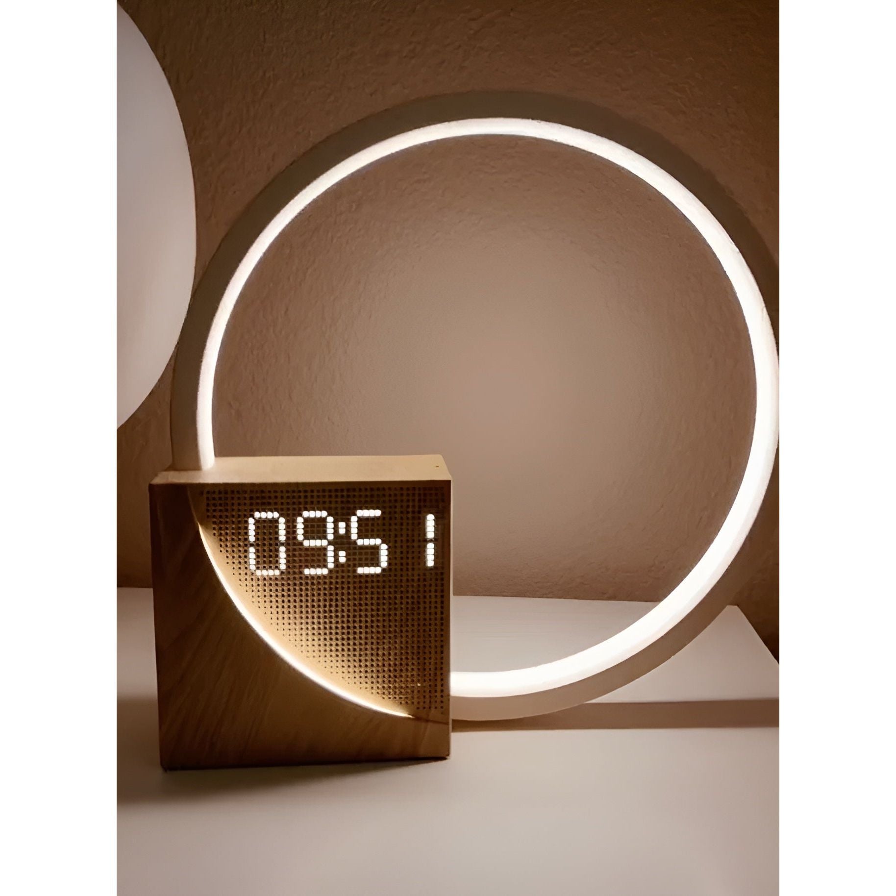 Smart Snooze - Multifunktionswecker mit Dimmbarer Touch-Lampe - Elegare