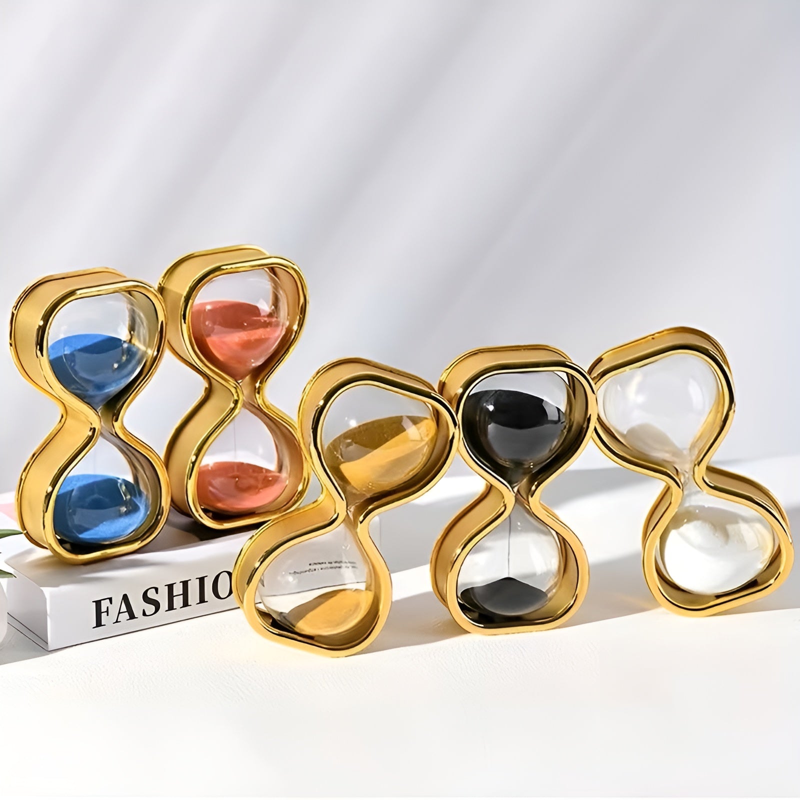 Sanduhr mit farbigem Sand – Dekorativ und Entspannend | Eleganter Metallrahmen ca. 30 Minuten für Büro und Zuhause