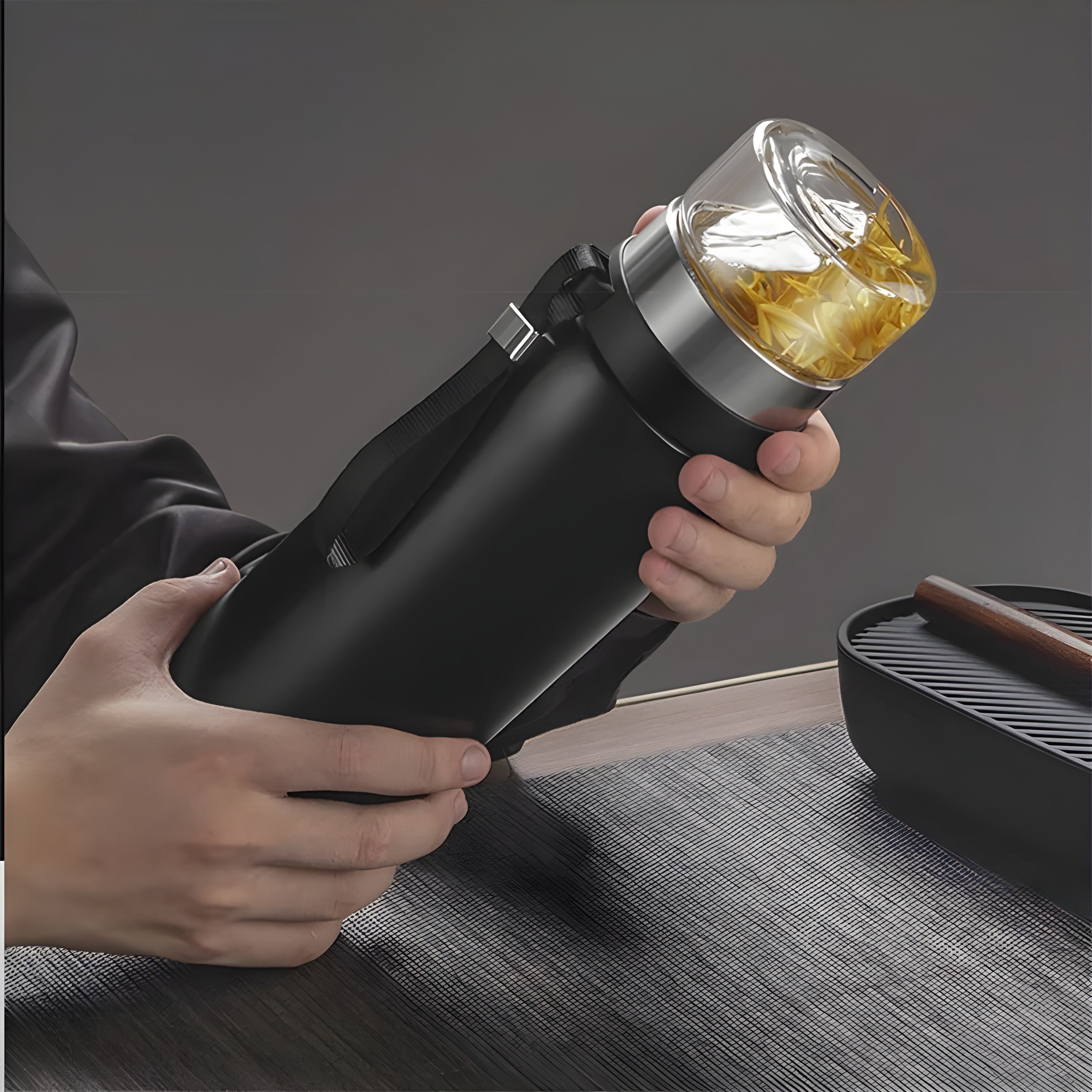Edelstahl Thermobecher mit Teesieb – Isoliert und Praktisch | Perfekt für Tee unterwegs - Wohnen und Einrichtung