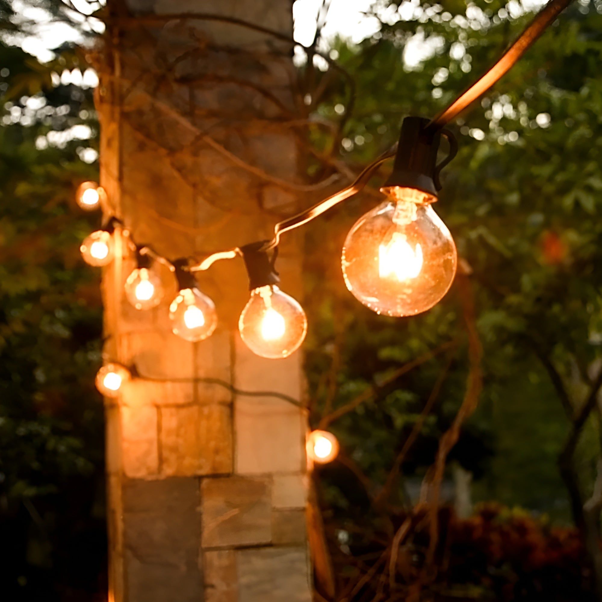 FairyFlicker String Lights - Luxuriöse Terrassenbeleuchtung mit wasserdichtem Schutz - Elegare